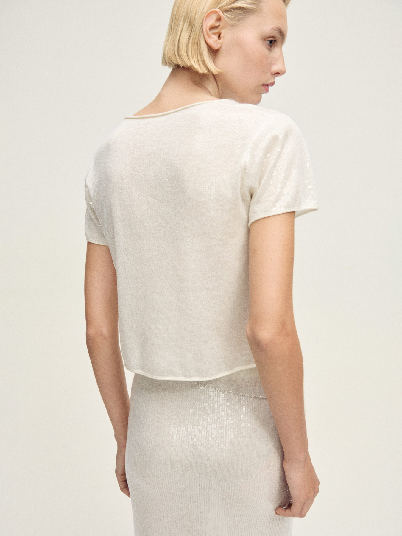 Футболка MANGO модель 87047190_10 Футболка MANGO модель 87047190_10 Фото