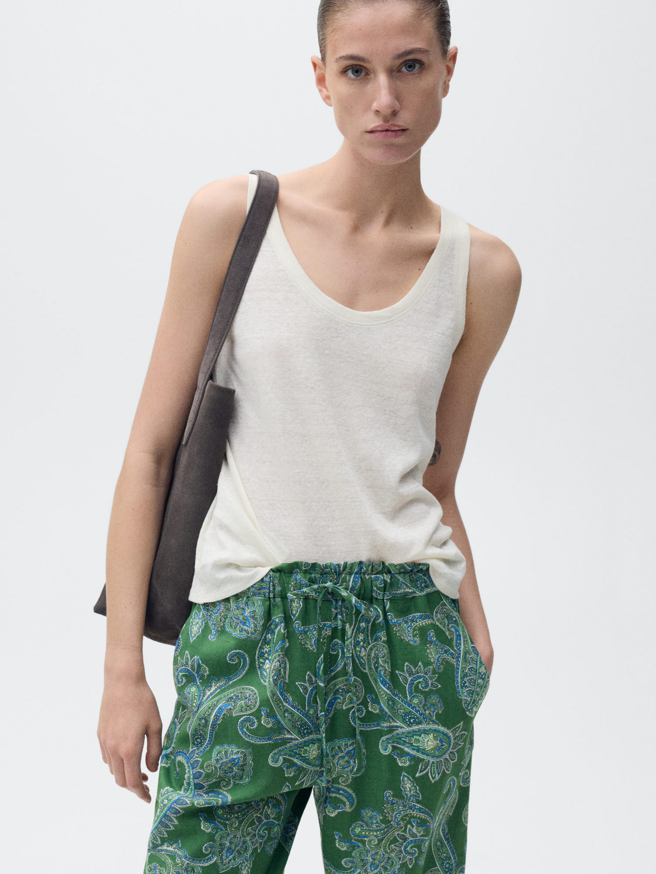 Брюки повседневные MANGO модель 87027175_43 Фото