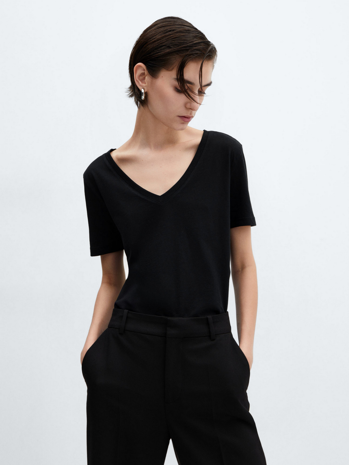 Футболка MANGO Chalapi модель 67010466_99 Футболка MANGO Chalapi модель 67010466_99 Фото