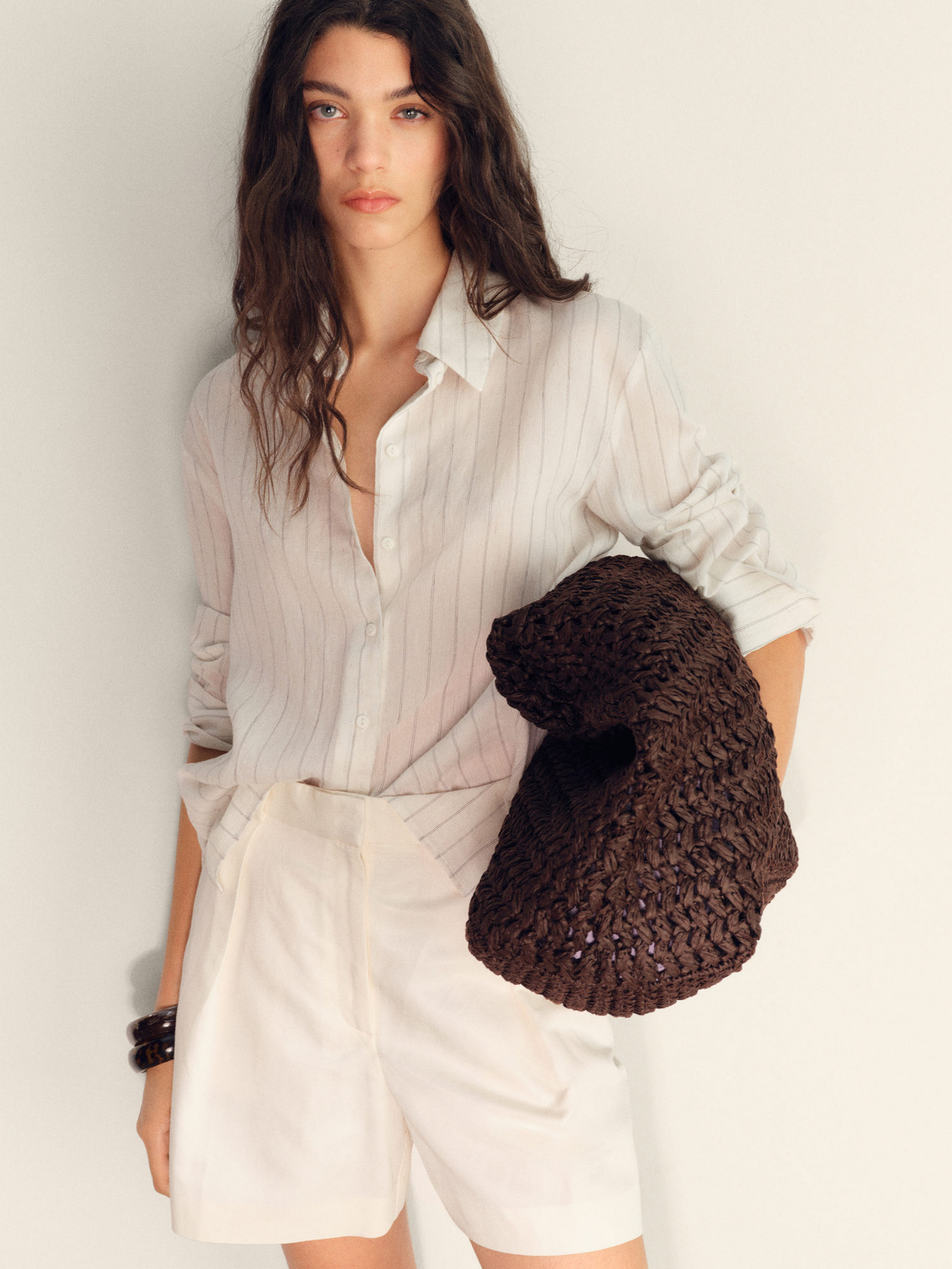 Повседневные шорты MANGO модель 17071153_1 Фото