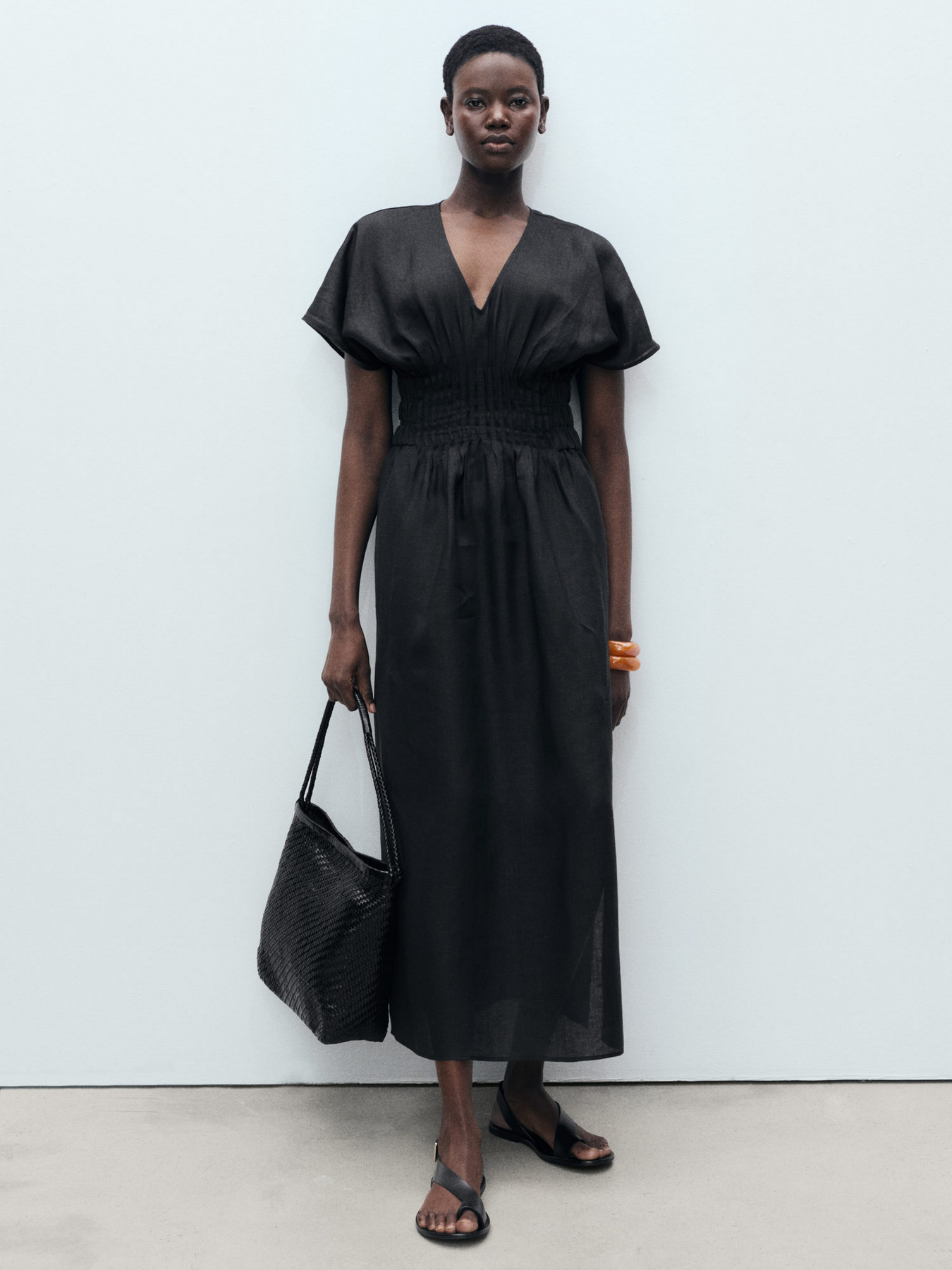 Сукня міді MANGO модель 87018645_99 Фото