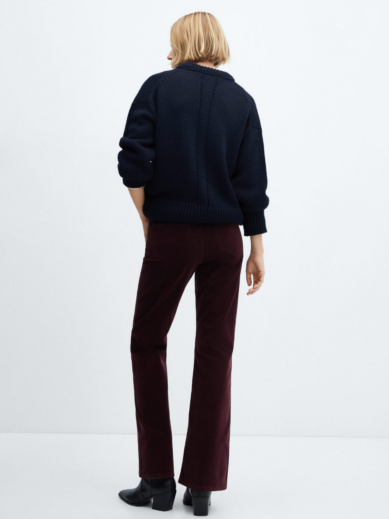 Джинси кльош MANGO Fionap модель 67020262_77 Фото