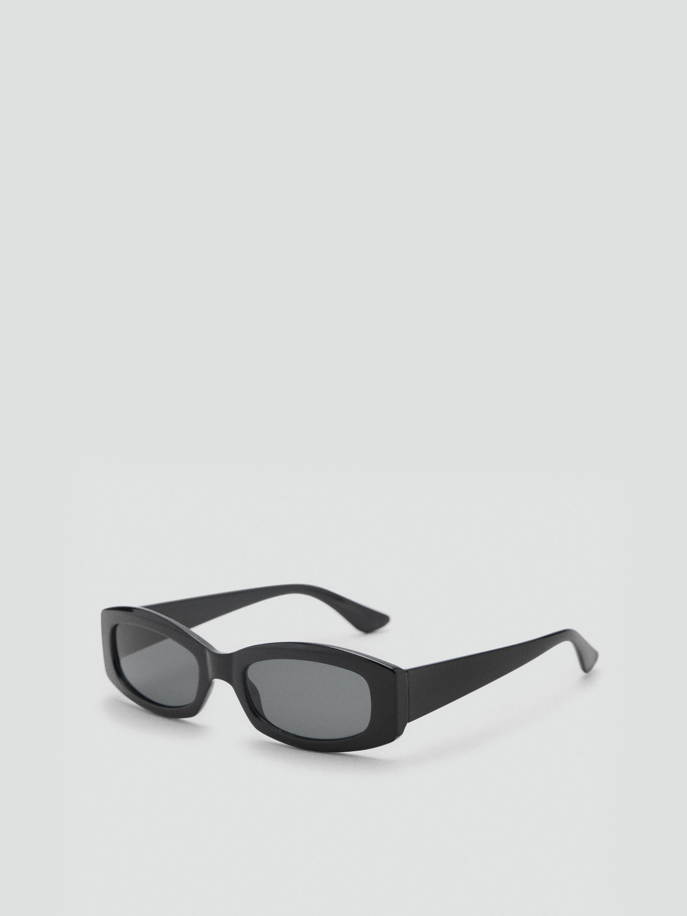 Солнцезащитные очки MANGO модель 17011126_99 Солнцезащитные очки MANGO модель 17011126_99 Фото