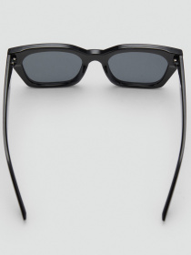 Солнцезащитные очки MANGO модель 17081123_99 Солнцезащитные очки MANGO модель 17081123_99 Фото