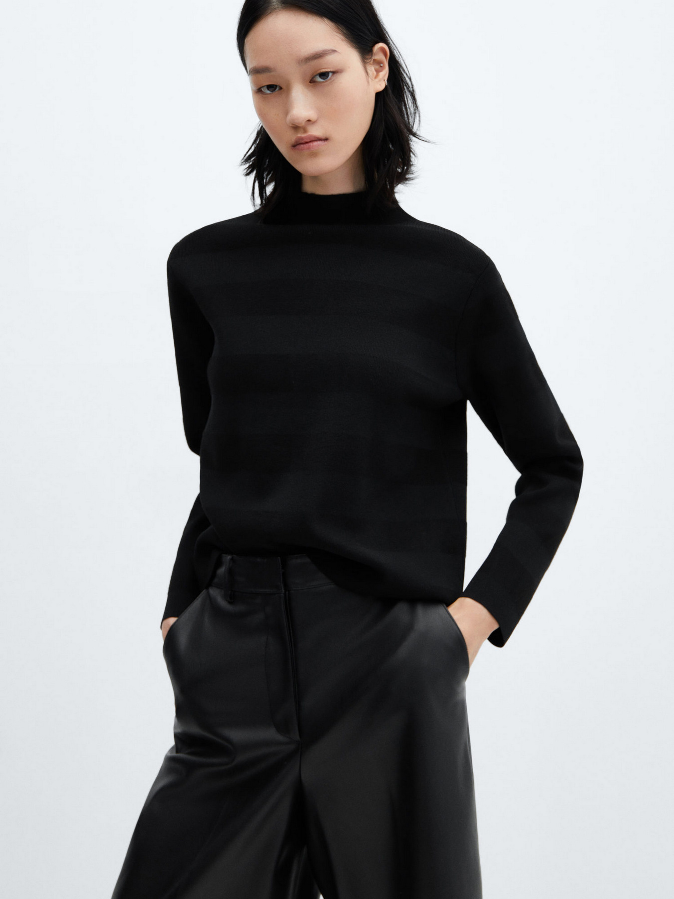 Джемпер MANGO Chimney модель 67020457_99 Джемпер MANGO Chimney модель 67020457_99 Фото