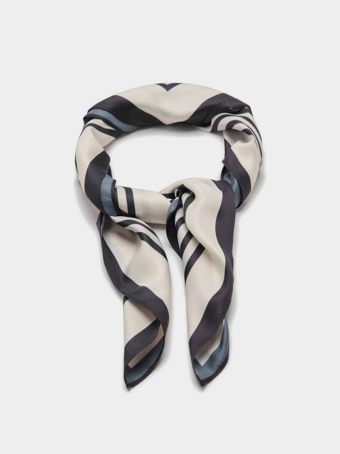 Платок MANGO модель 17061147_5 Платок MANGO модель 17061147_5 Фото