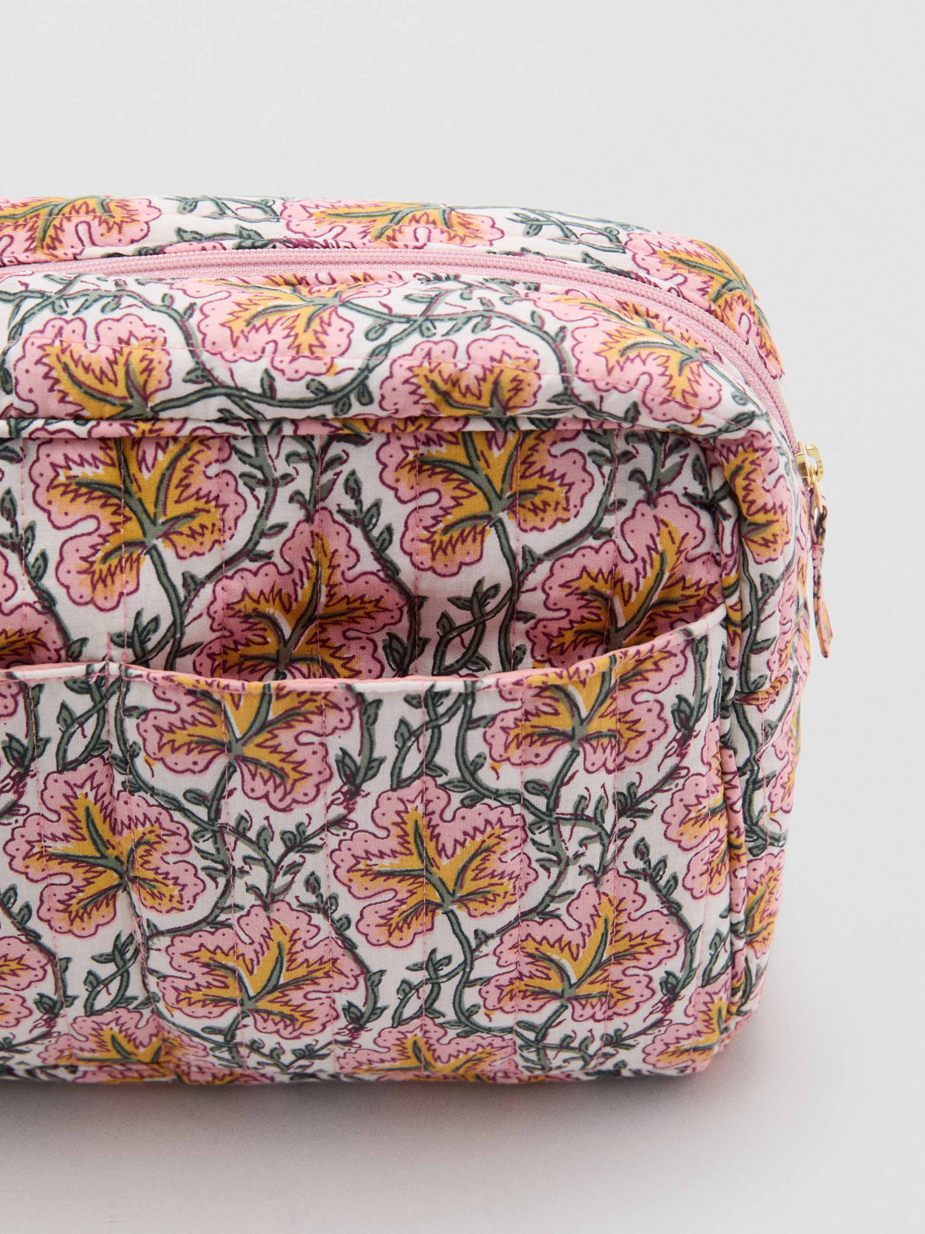 MANGO модель 17061197_85 MANGO модель 17061197_85 Фото