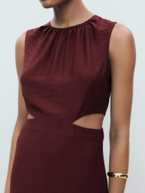 Платье миди MANGO модель 17011166_76 Платье миди MANGO модель 17011166_76 Фото