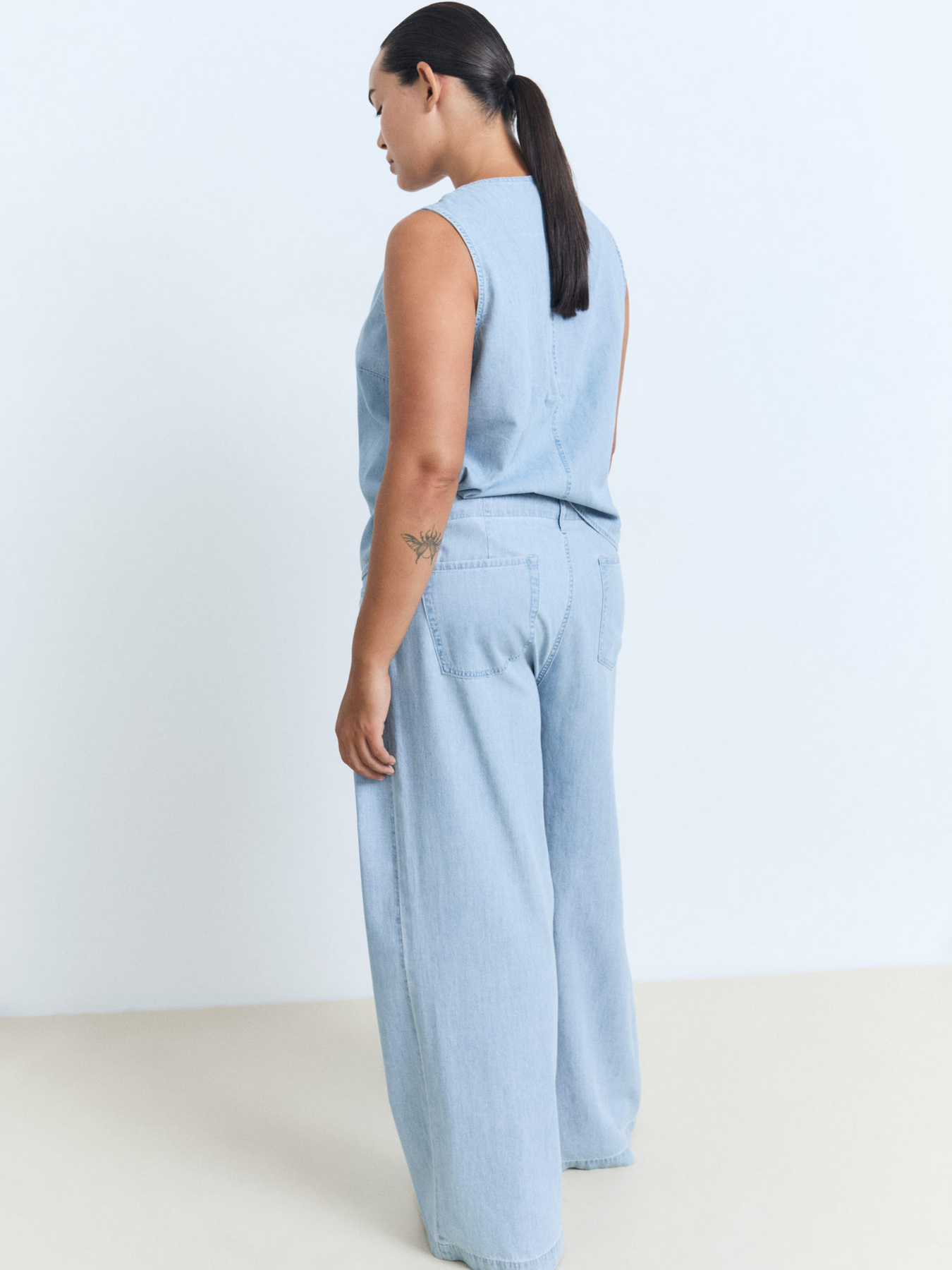 Широкі джинси MANGO модель 17061205_TC Широкі джинси MANGO модель 17061205_TC Фото