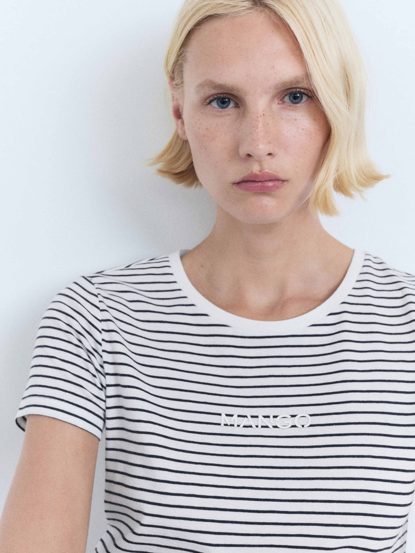 Футболка MANGO модель 17061242_56 Фото