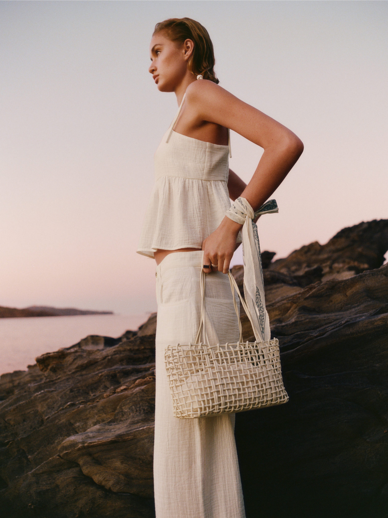 Топ MANGO модель 17071191_1 Топ MANGO модель 17071191_1 Фото