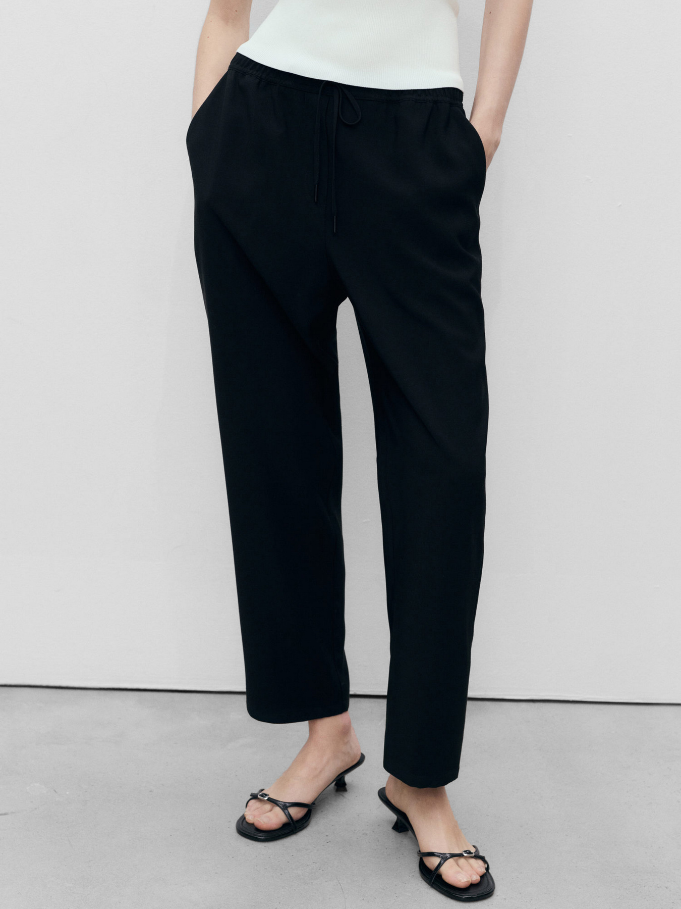 Повседневные штаны MANGO модель 17091171_99 Фото