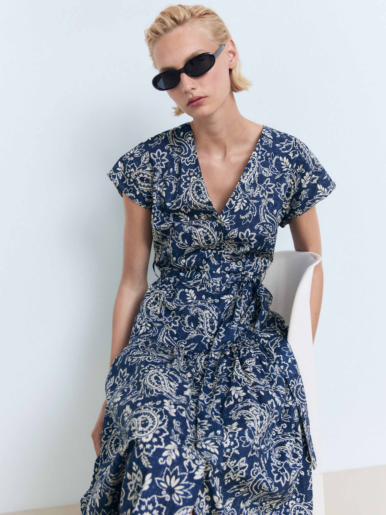 Сукня міді MANGO модель 87028649_52 Фото