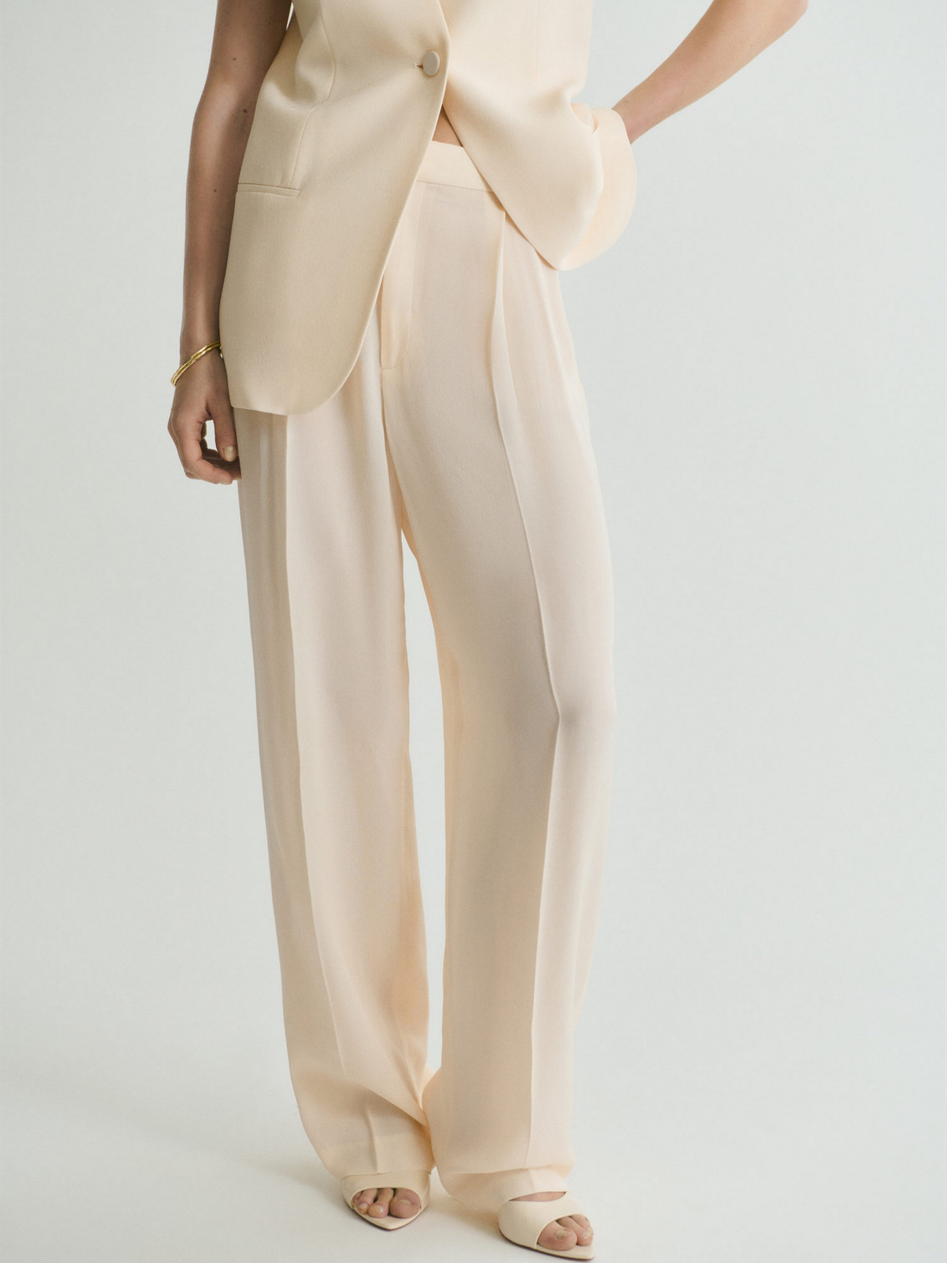 Класичні штани MANGO модель 17021268_10 Фото