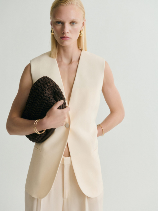 Классический жилет MANGO модель 17081264_10 Фото