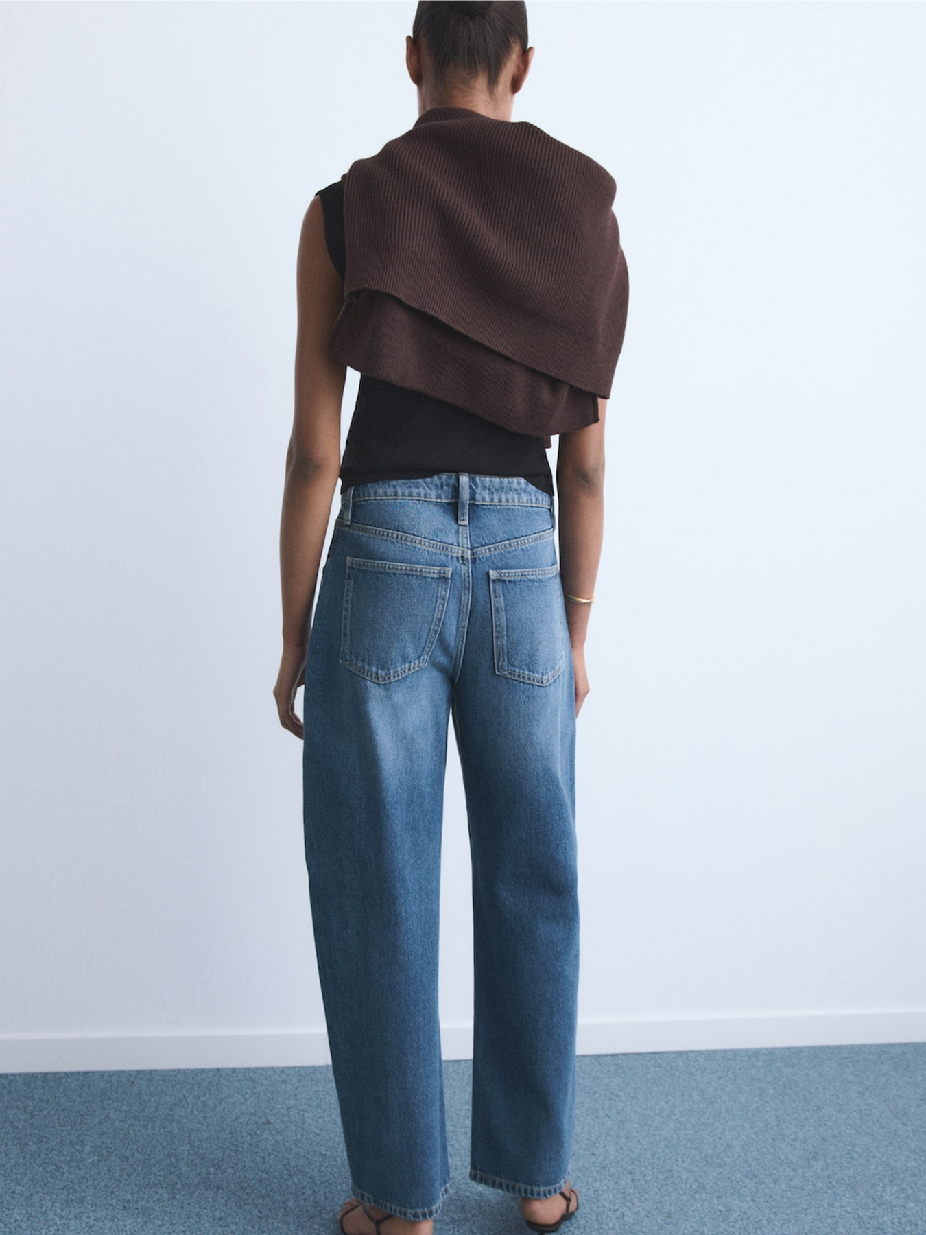 Джинсы мом MANGO модель 17034097_TO Фото