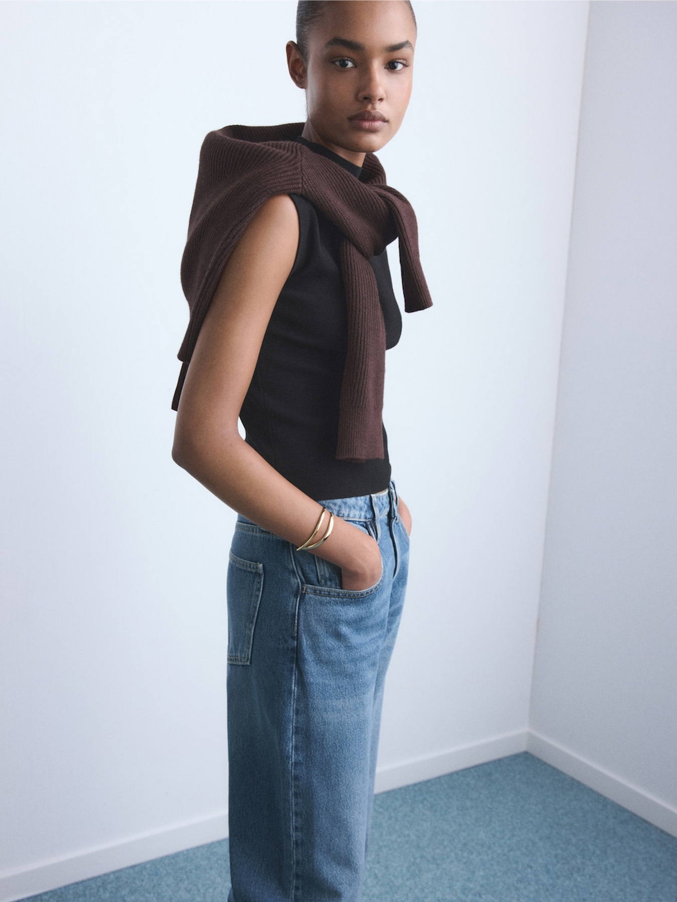 Джинсы мом MANGO модель 17034097_TO Фото