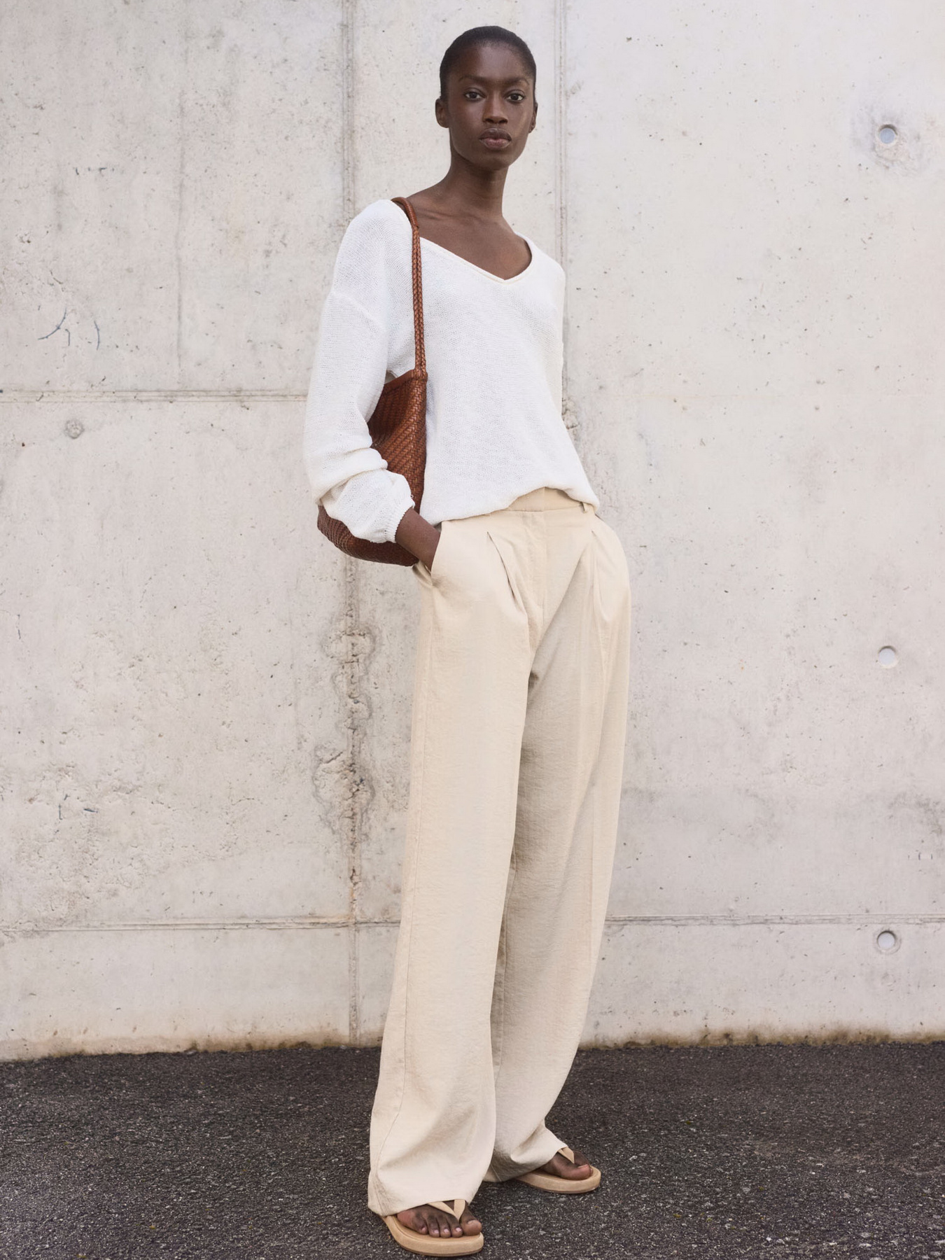 Классические штаны MANGO модель 17071515_6 Фото