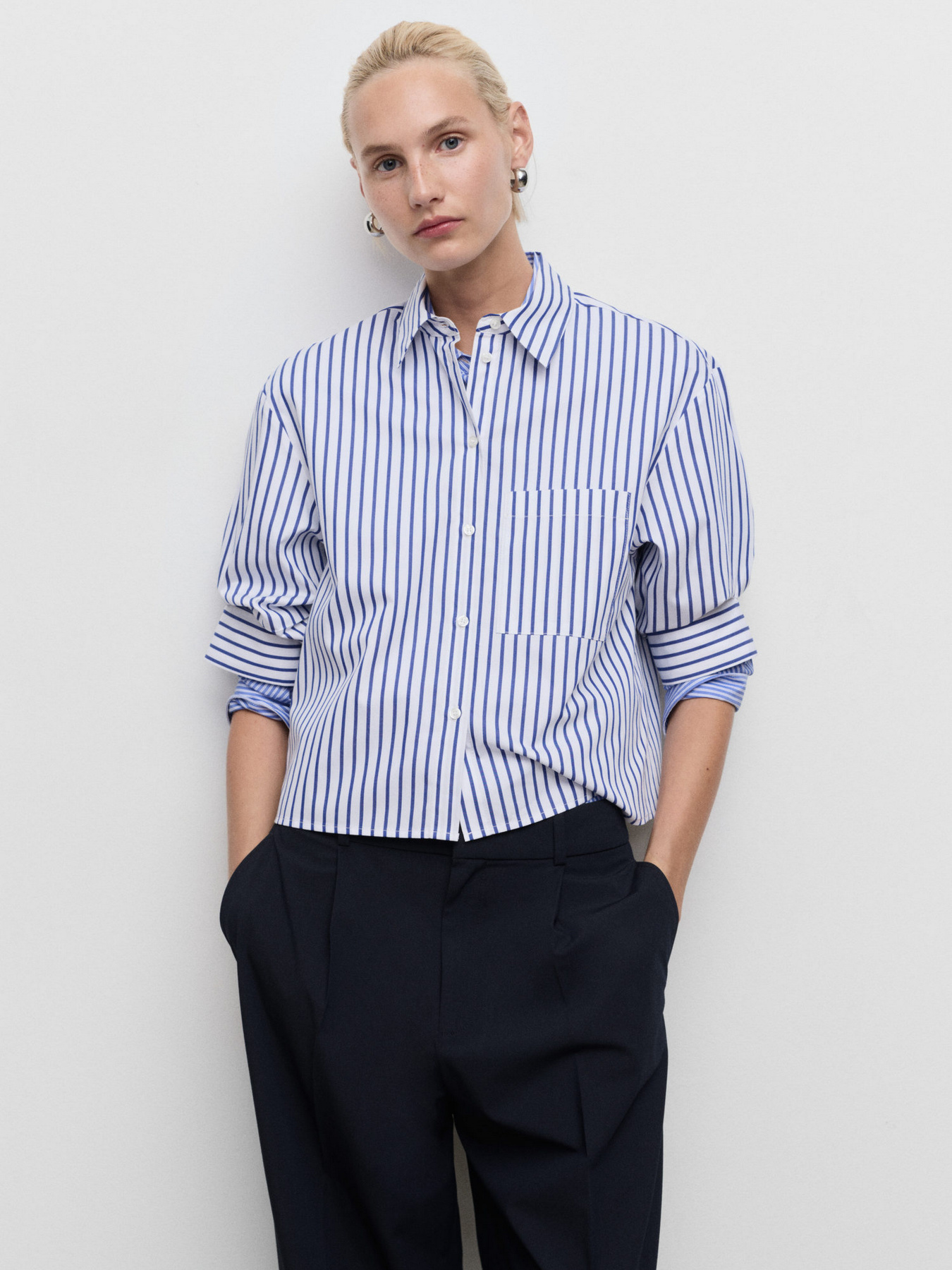 Классические штаны MANGO модель 17094096_56 Фото