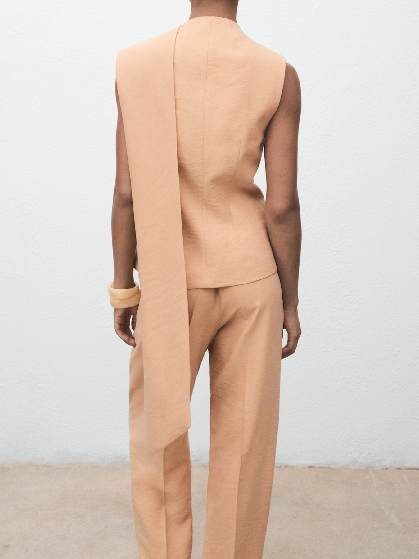 Жилет MANGO модель 17044146_80 Фото