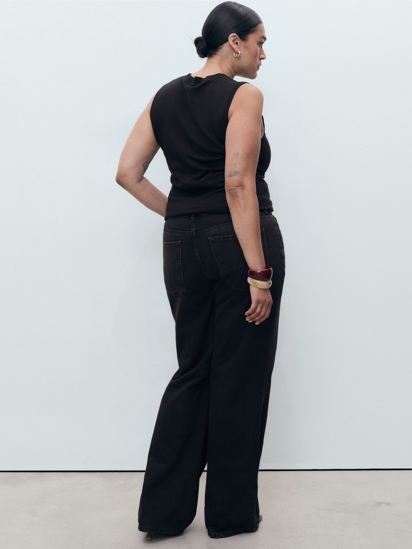 Прямые джинсы MANGO модель 17035798_TN Фото