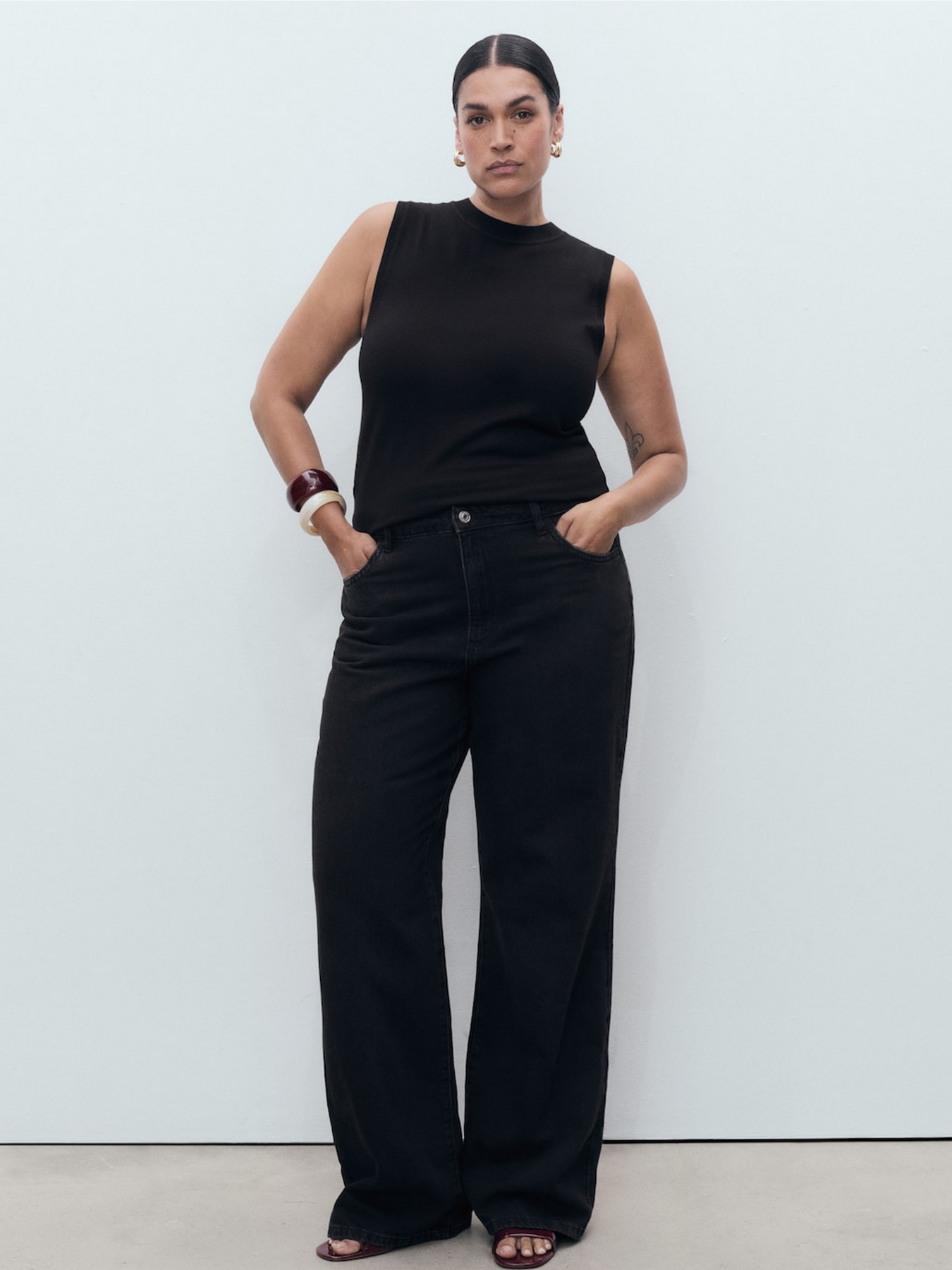 Прямые джинсы MANGO модель 17035798_TN Фото