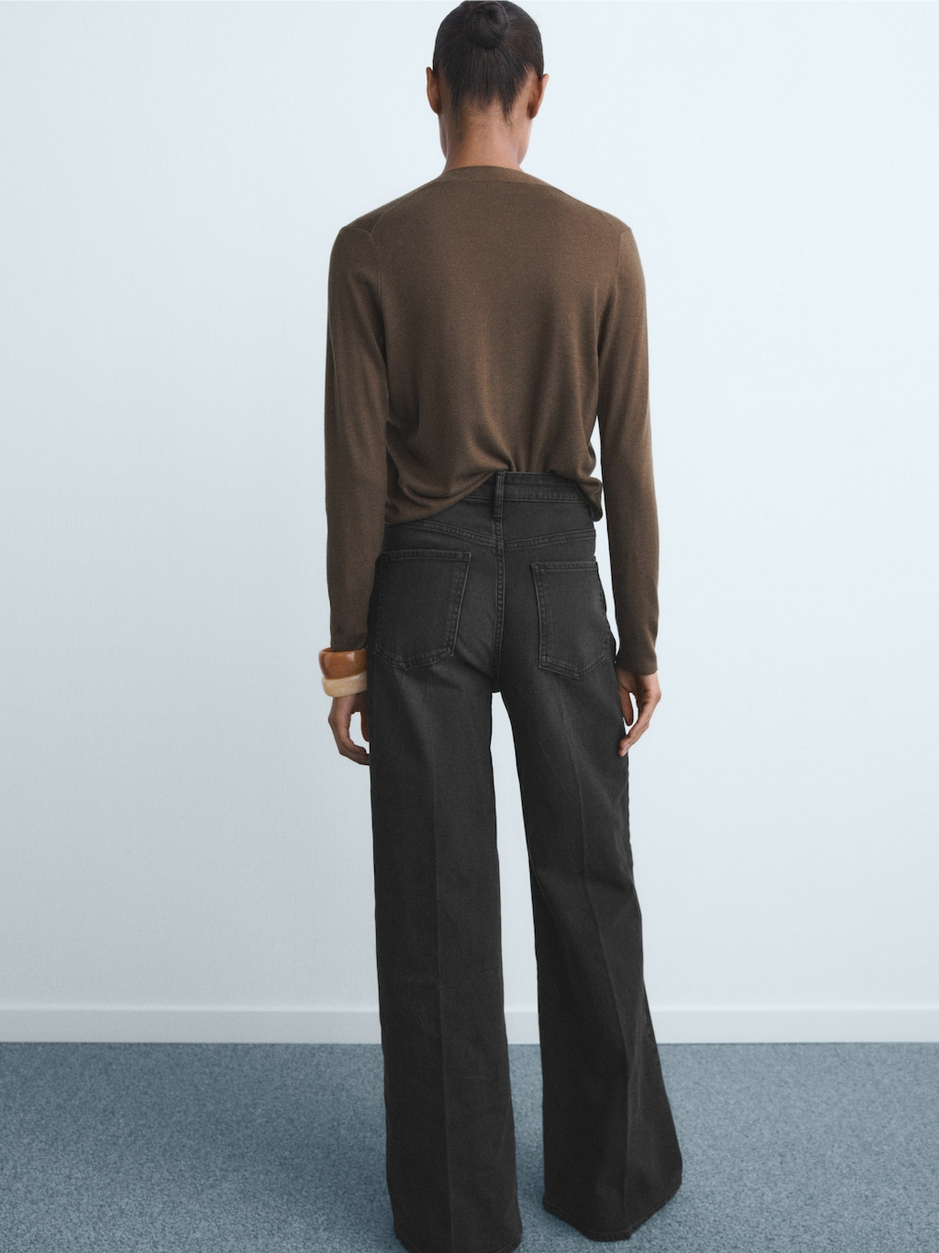 Джинси кльош MANGO Модель 17015801_TN Фото