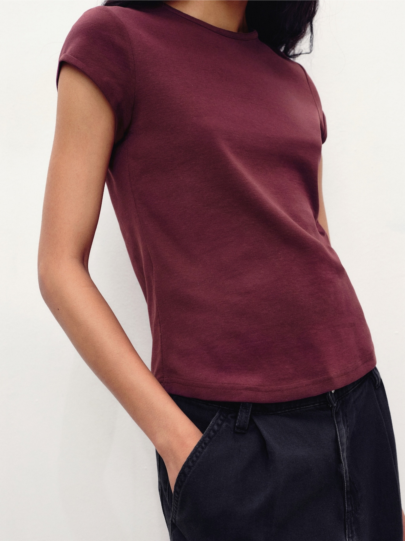 Футболка MANGO модель 17074095_78 Футболка MANGO модель 17074095_78 Фото