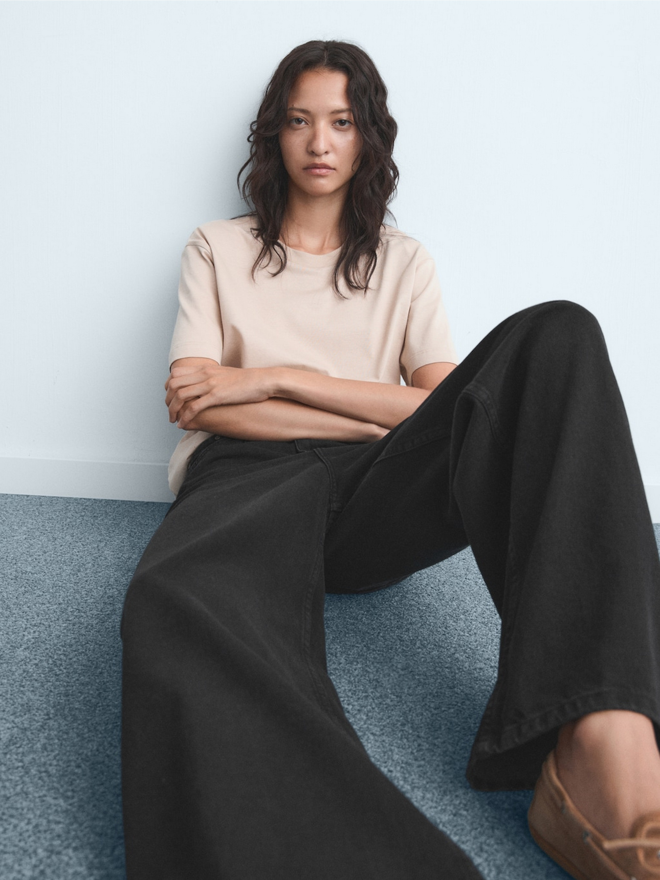 Широкие джинсы MANGO модель 17034141_TN Фото