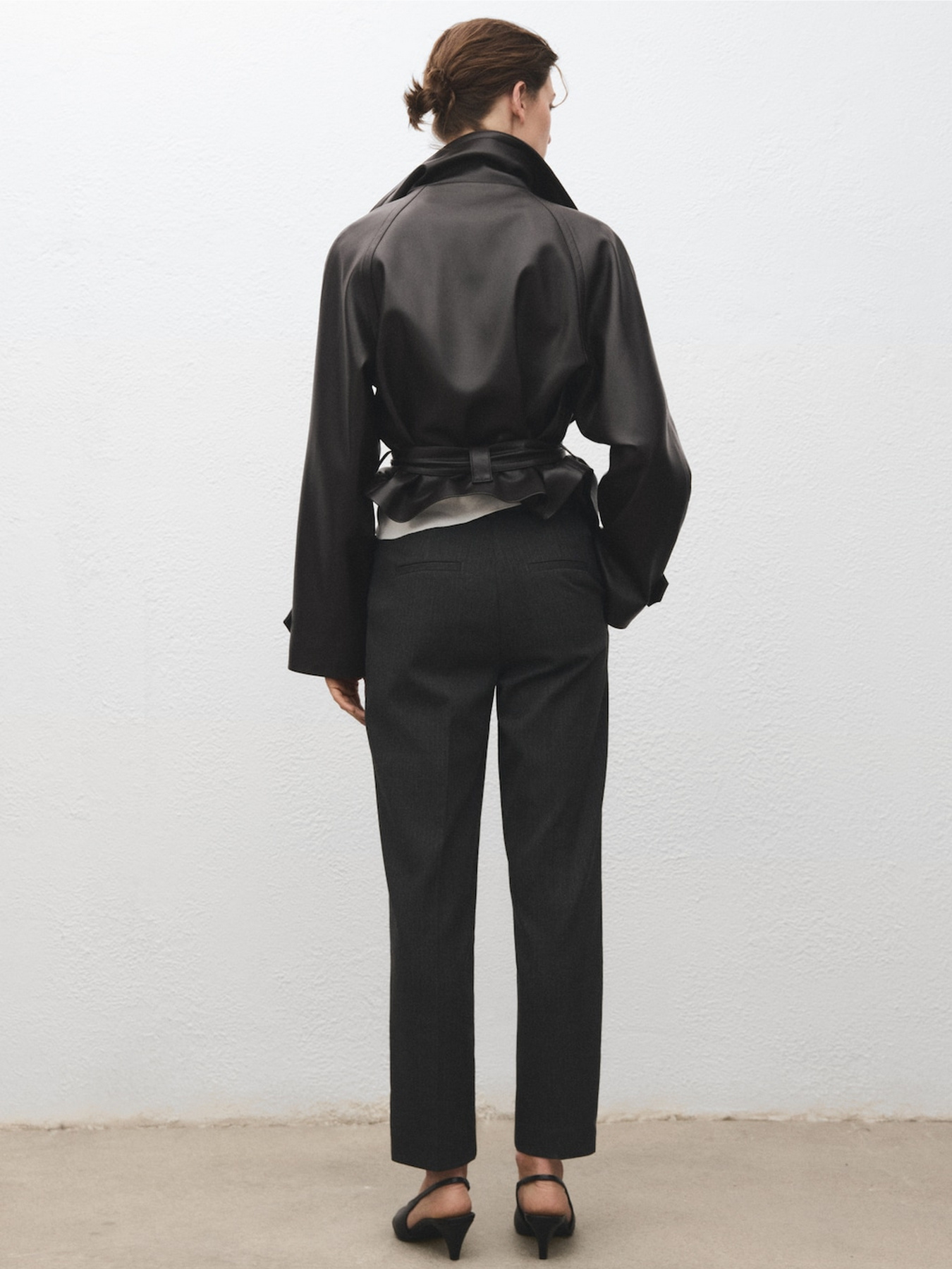 Брюки классические MANGO модель 17065799_92 Фото