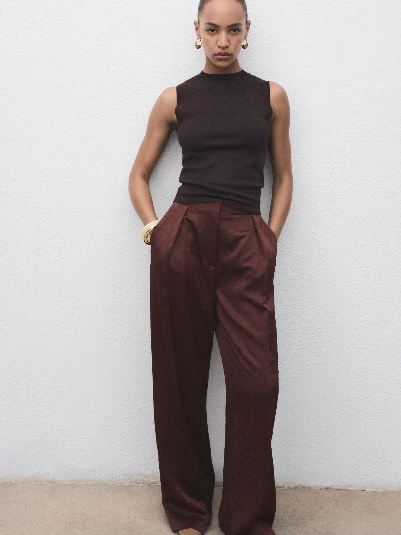 Брюки классические MANGO модель 17014148_32 Фото