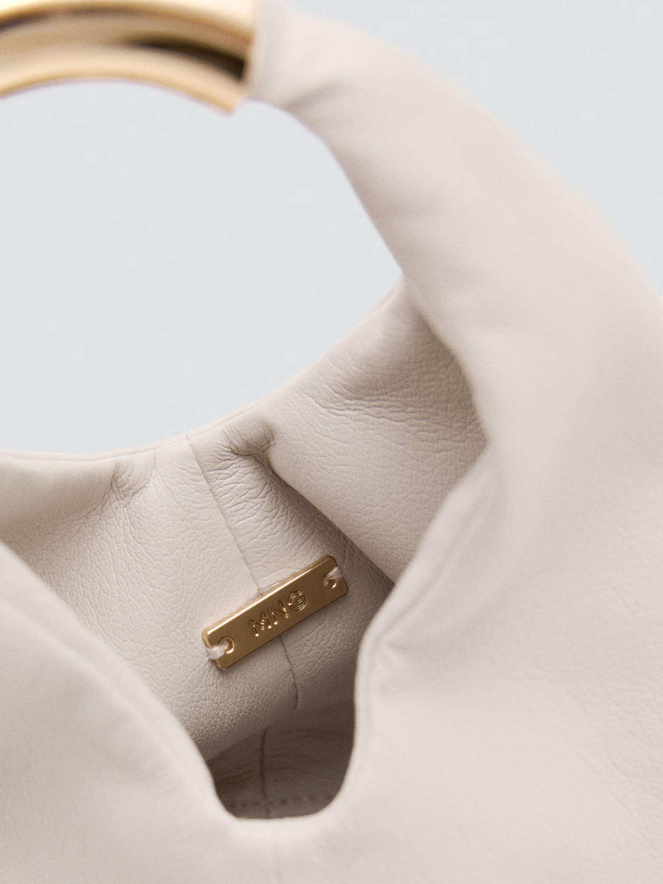 Хобо MANGO модель 17004452_2 Хобо MANGO модель 17004452_2 Фото