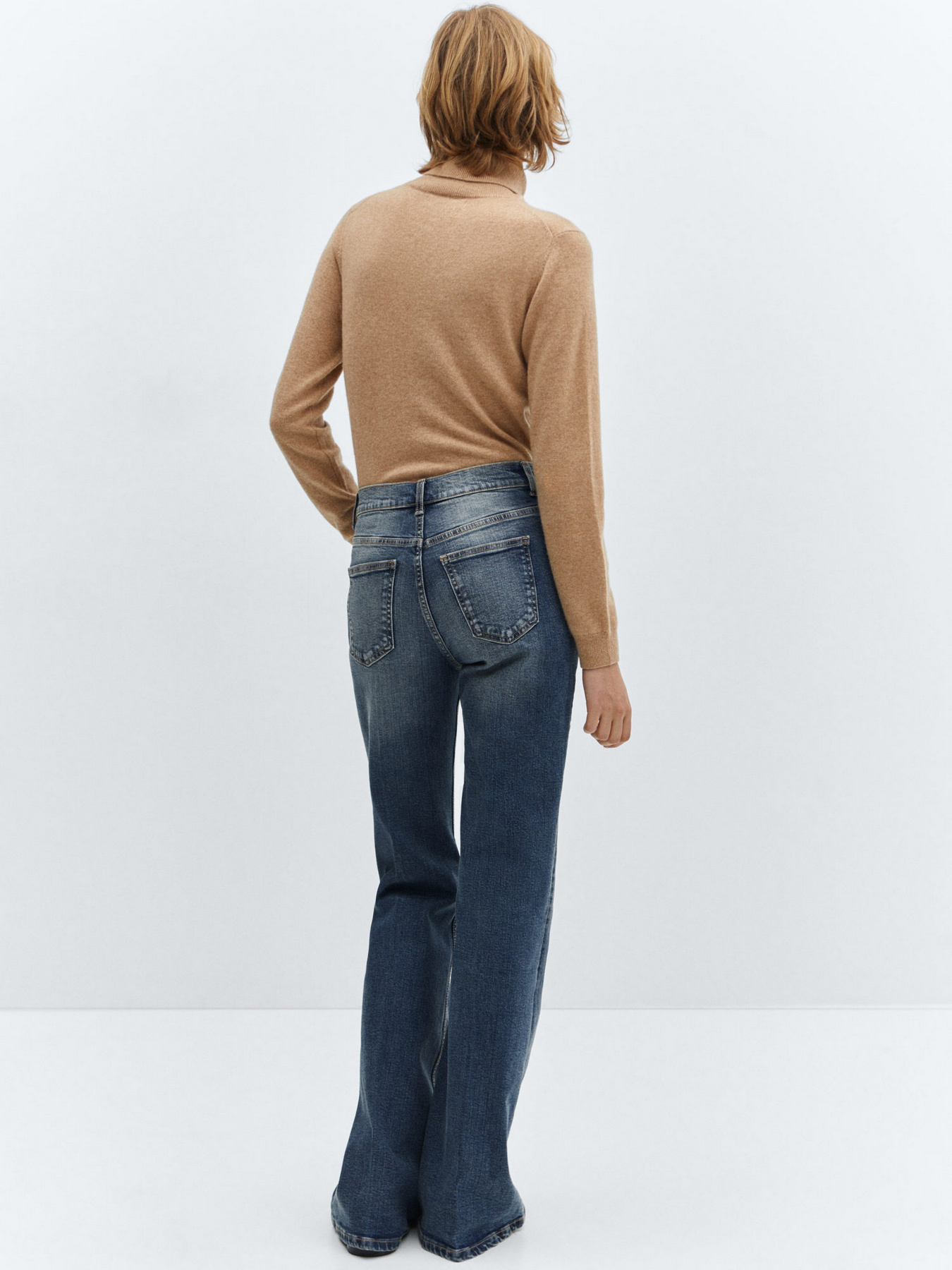 Джинси кльош MANGO Violeta модель 67070448_DO Фото