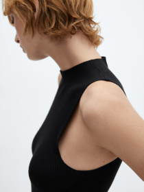 Платье миди MANGO Perez модель 67070466_99 Платье миди MANGO Perez модель 67070466_99 Фото