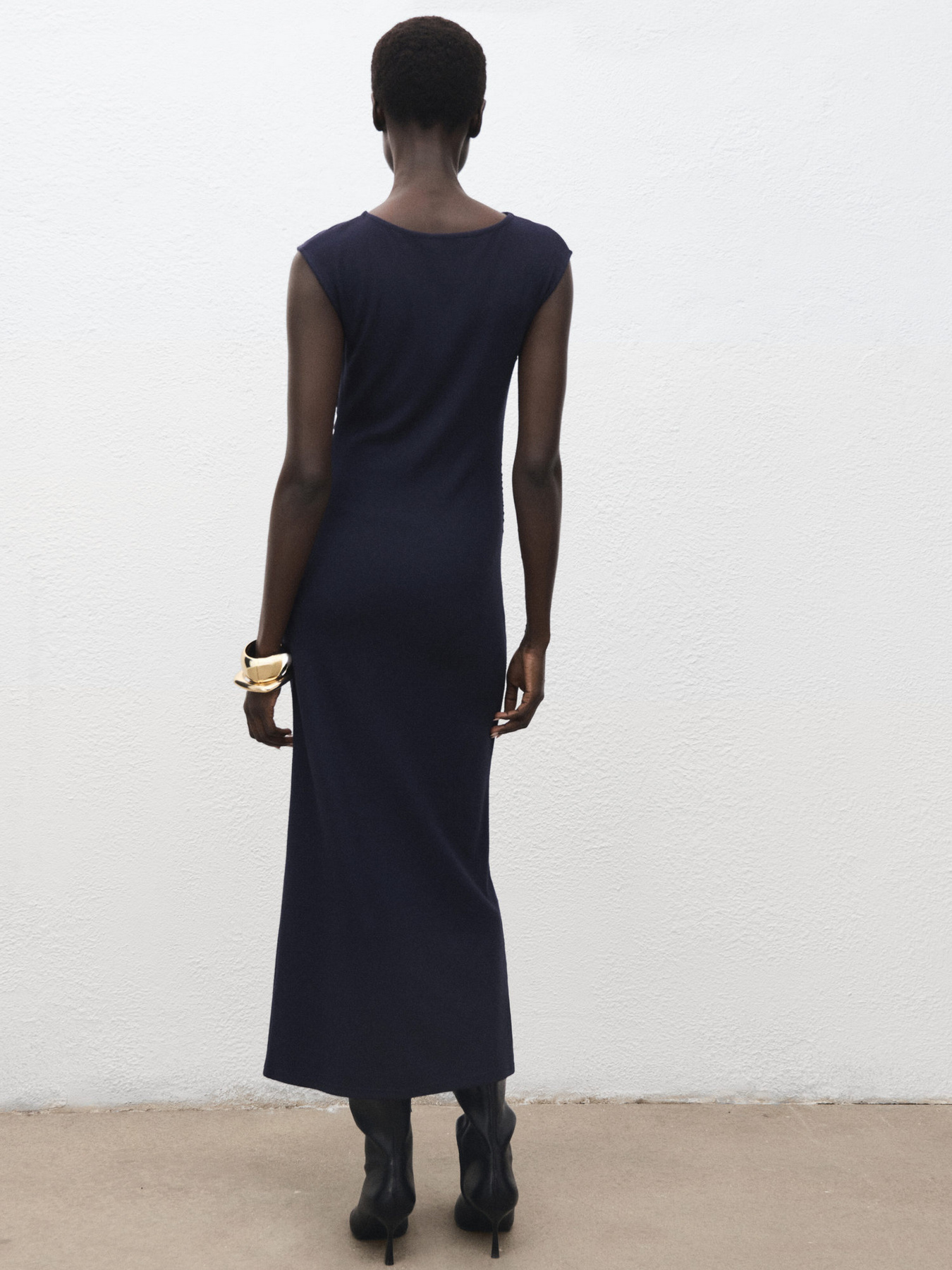 Платье миди MANGO модель 17037805_56 Фото