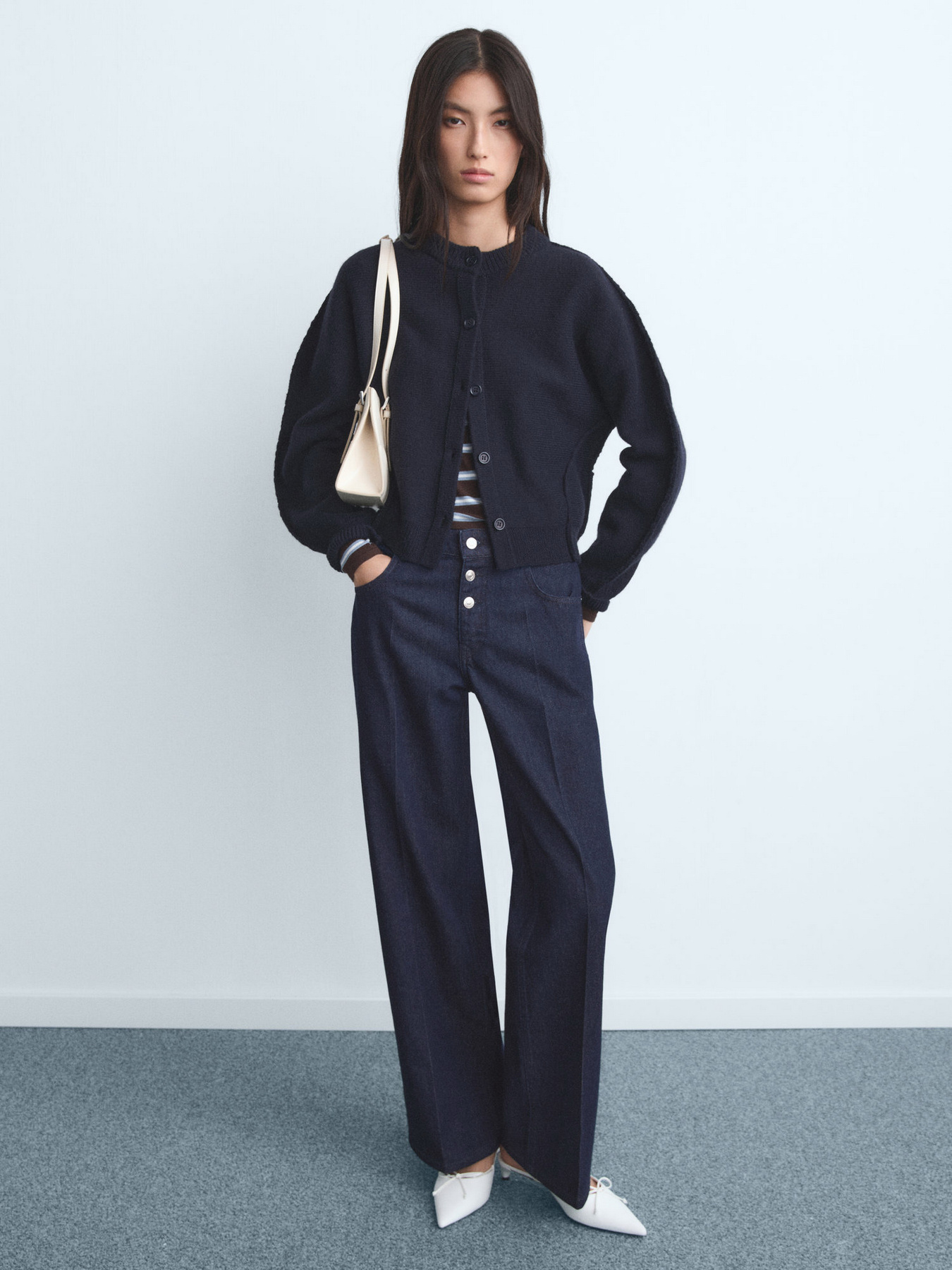 Широкие джинсы MANGO модель 17016745_TS Фото