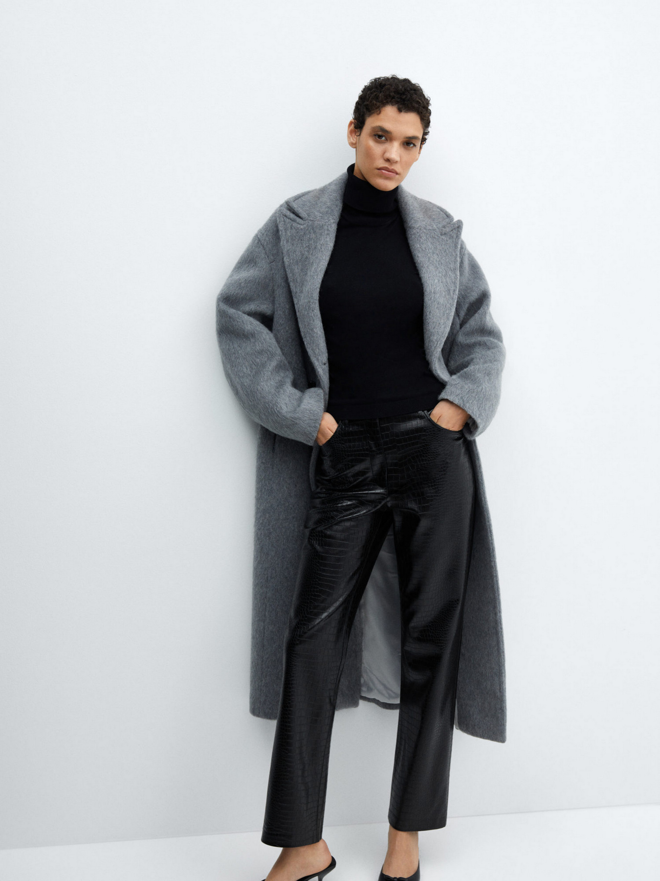 Повсякденні штани MANGO Croco модель 67090468_99 Фото