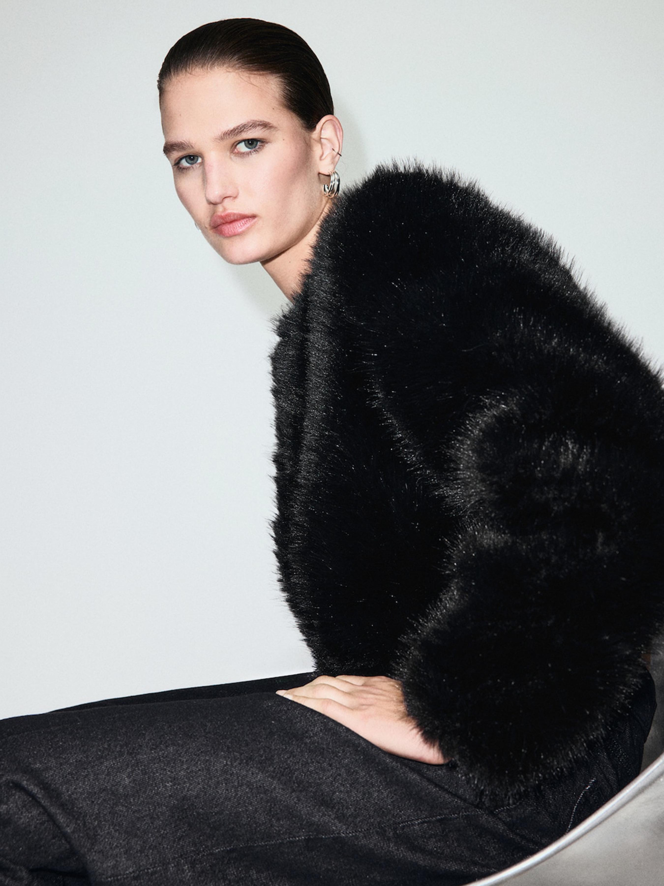 Искусственный мех MANGO модель 17069093_99 Фото