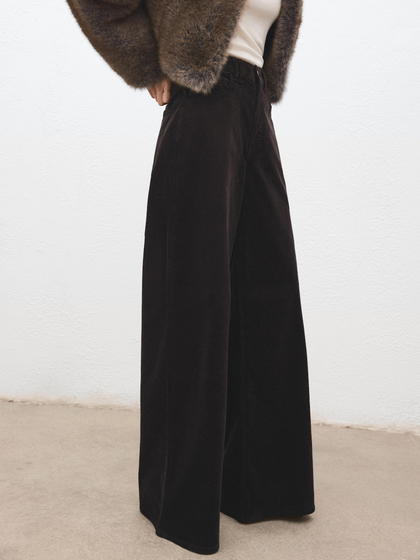 Широкі джинси MANGO модель 17057780_32 Фото