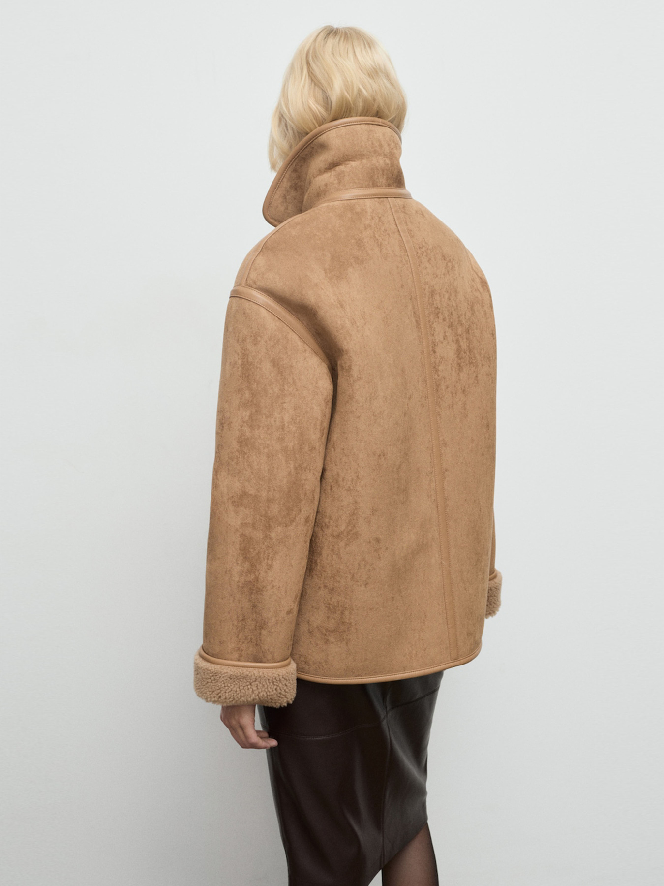 Дубленка MANGO модель 17077900_9 Фото