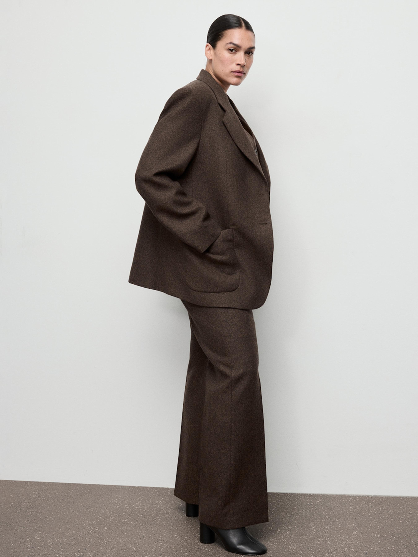 Брюки классические MANGO модель 17017914_30 Фото