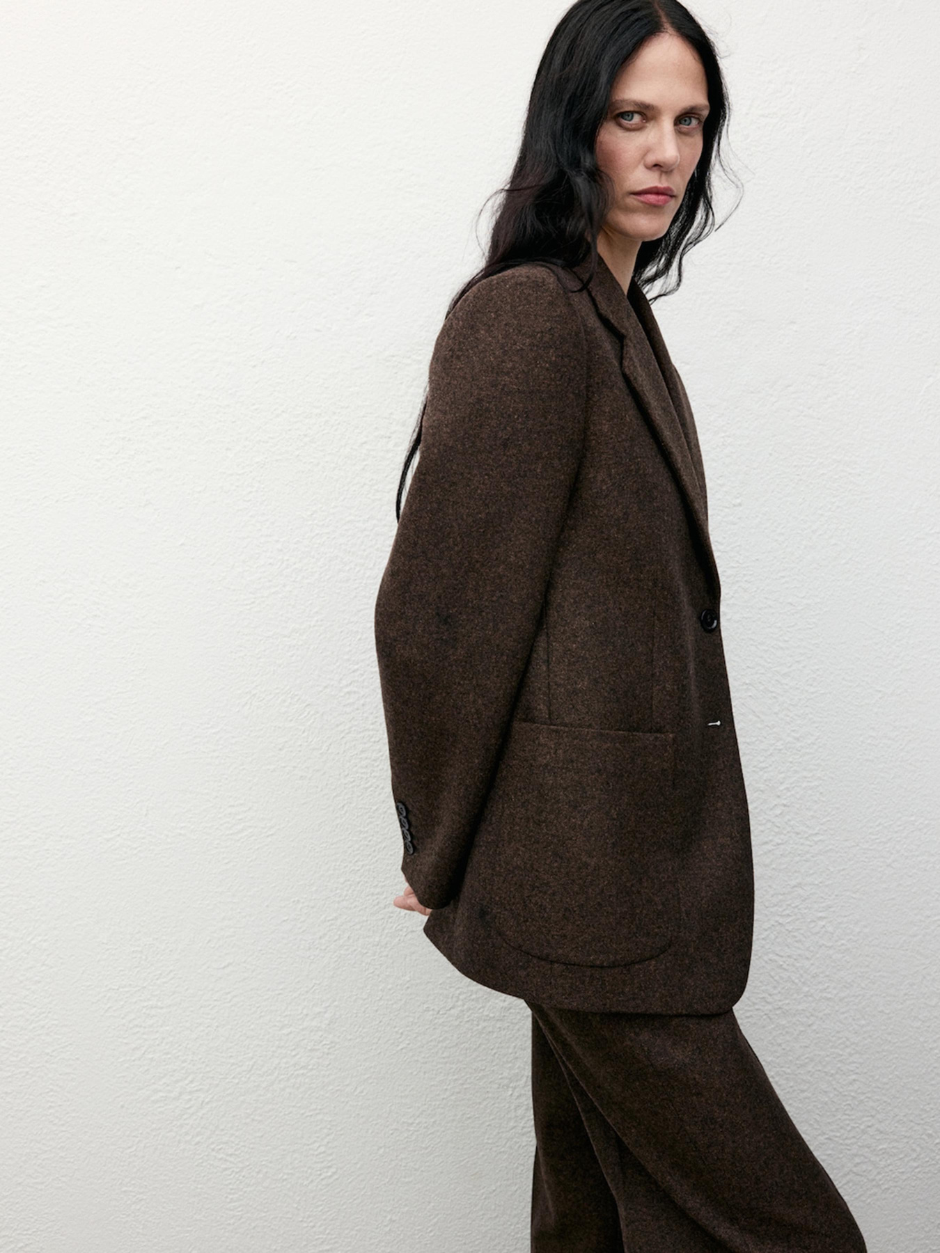 Класичні штани MANGO модель 17017914_30 Фото