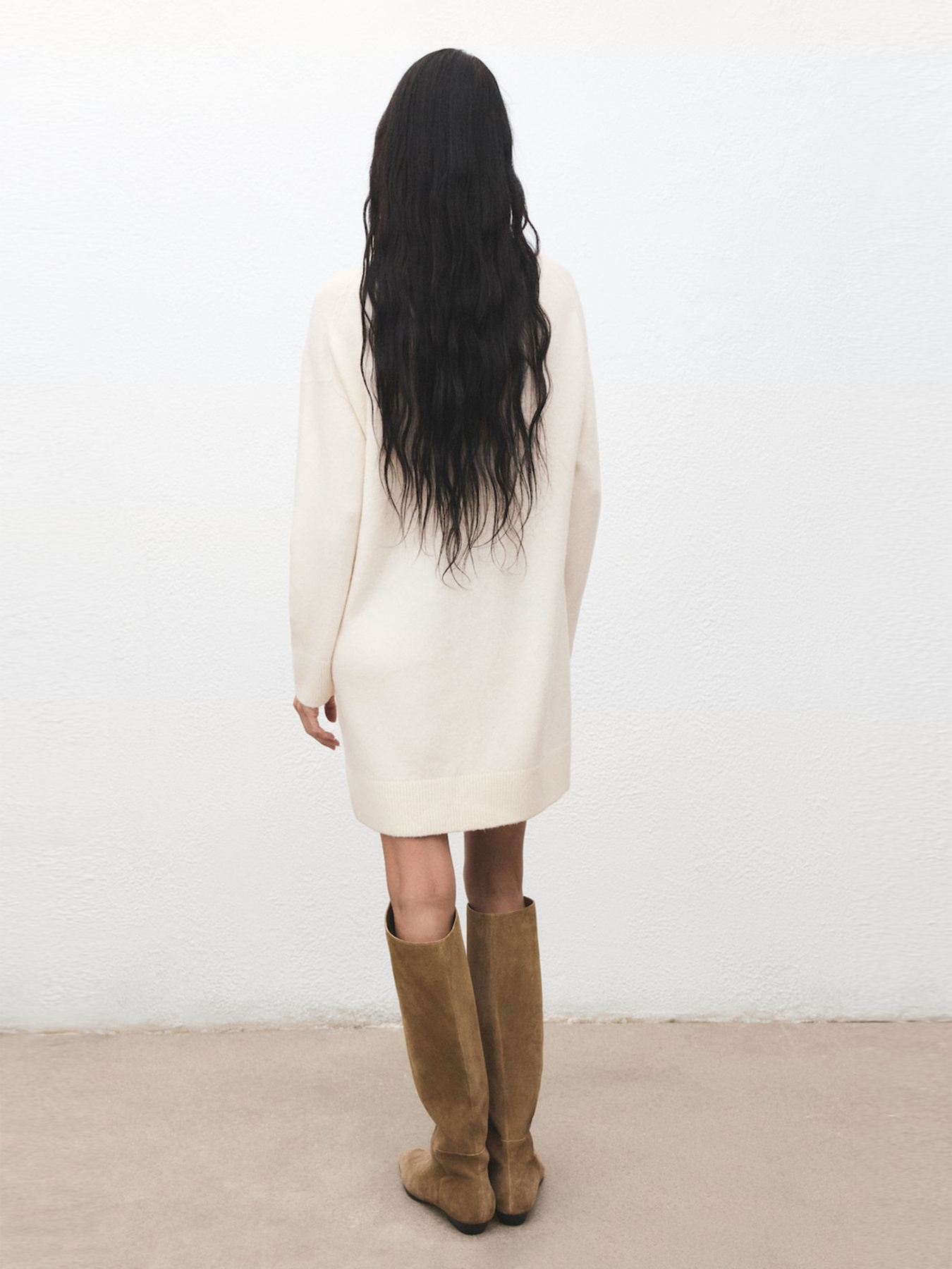 Платье мини MANGO модель 17027809_5 Фото