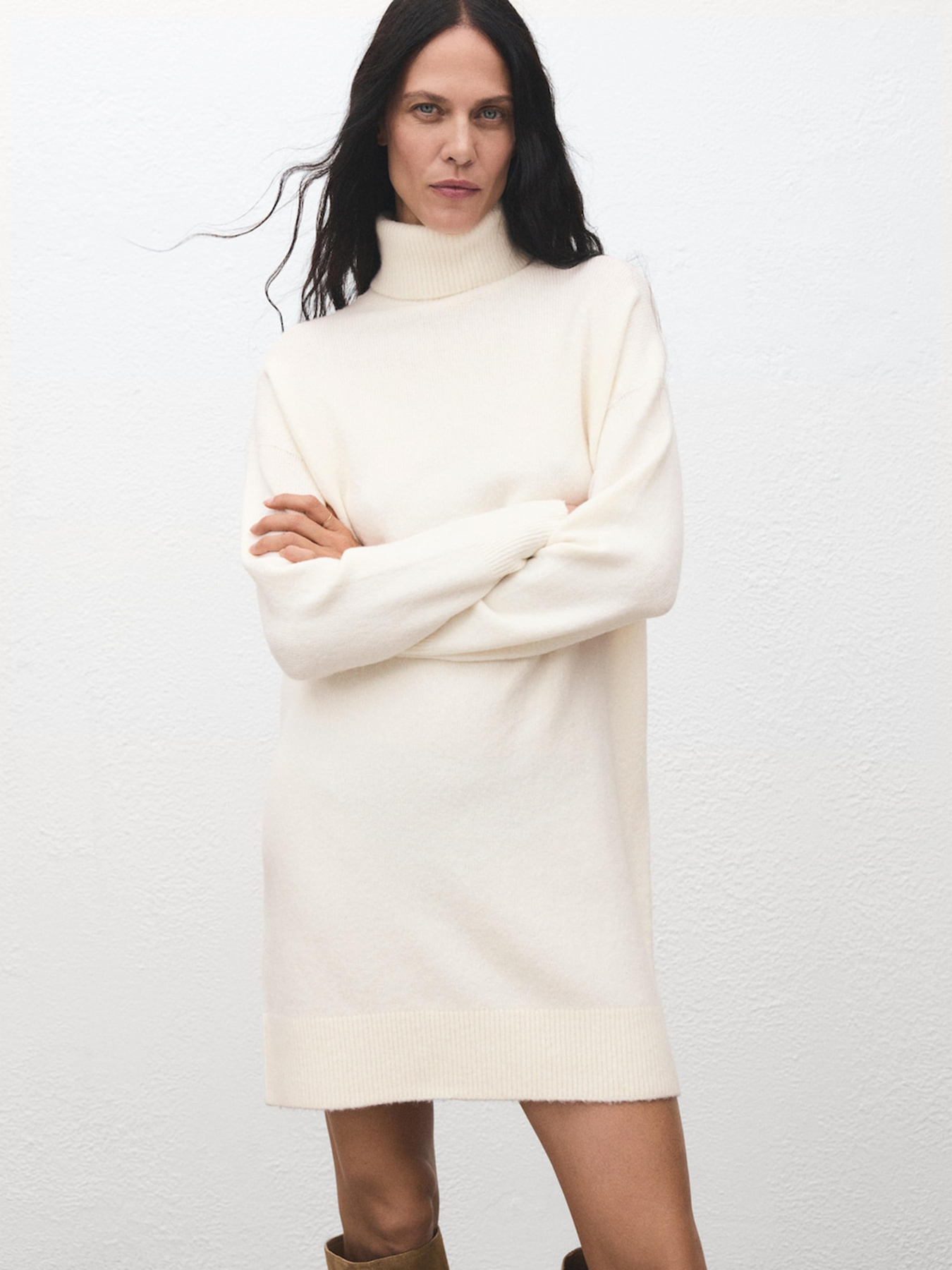 Платье мини MANGO модель 17027809_5 Фото