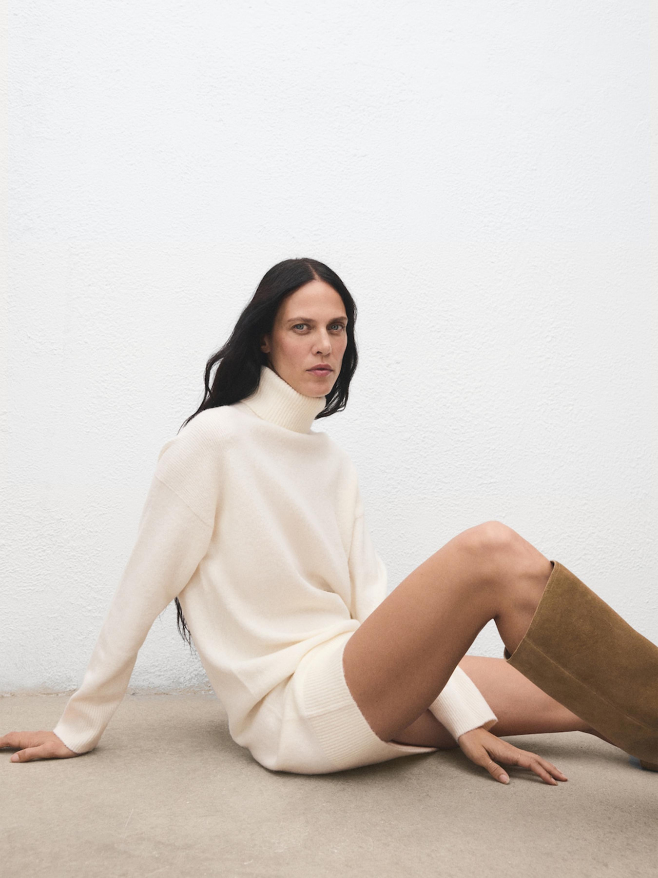 Платье мини MANGO модель 17027809_5 Фото