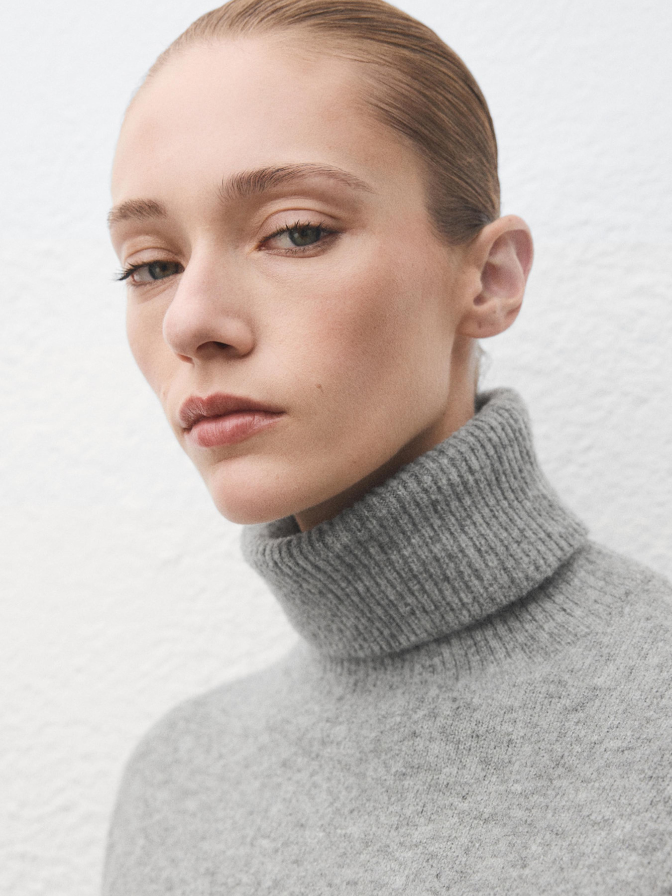 Платье мини MANGO модель 17027809_94 Фото