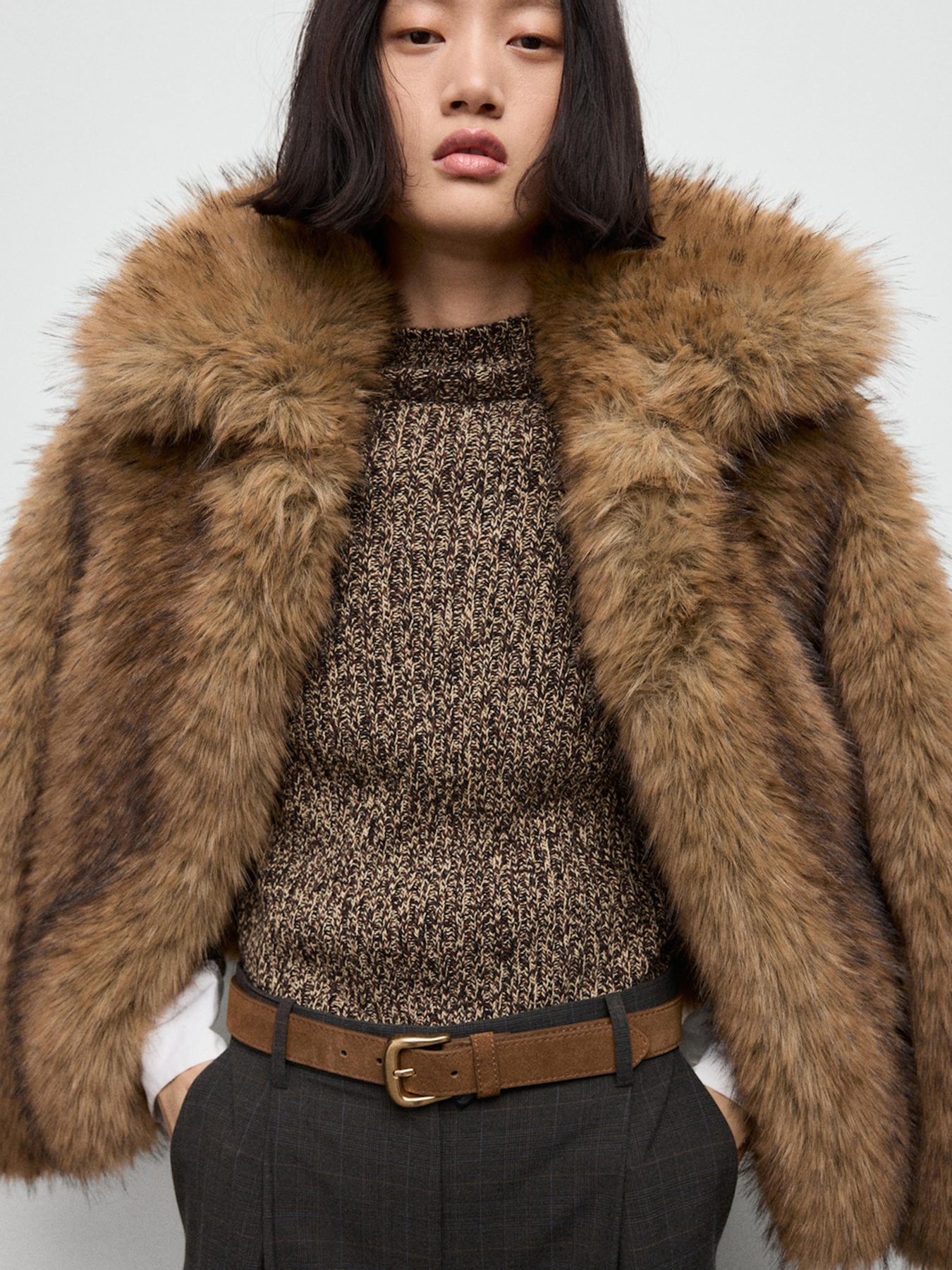 Класичні штани MANGO модель 17087792_30 Фото