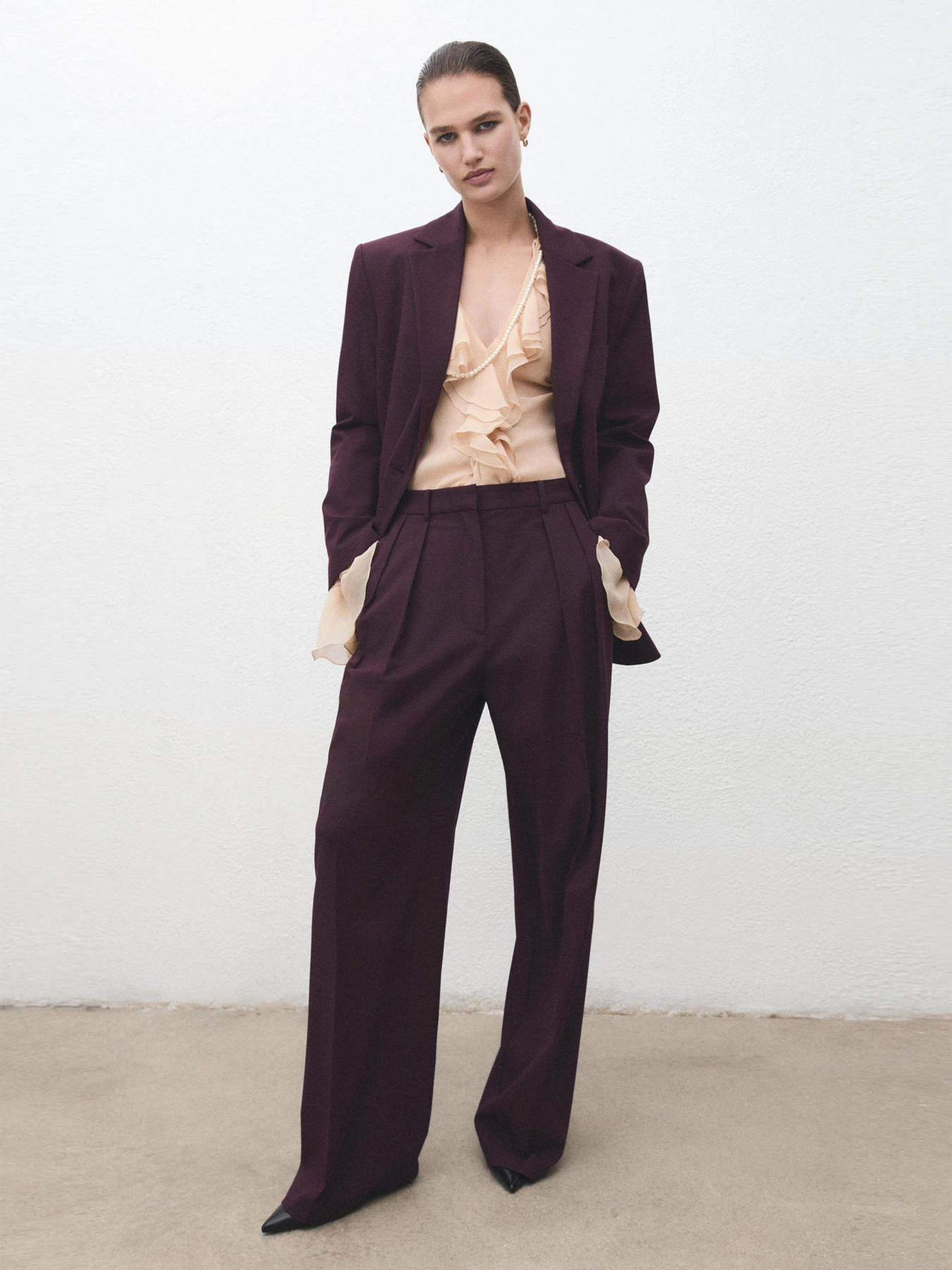 Класичні штани MANGO модель 17867895_76 Класичні штани MANGO модель 17867895_76 Фото