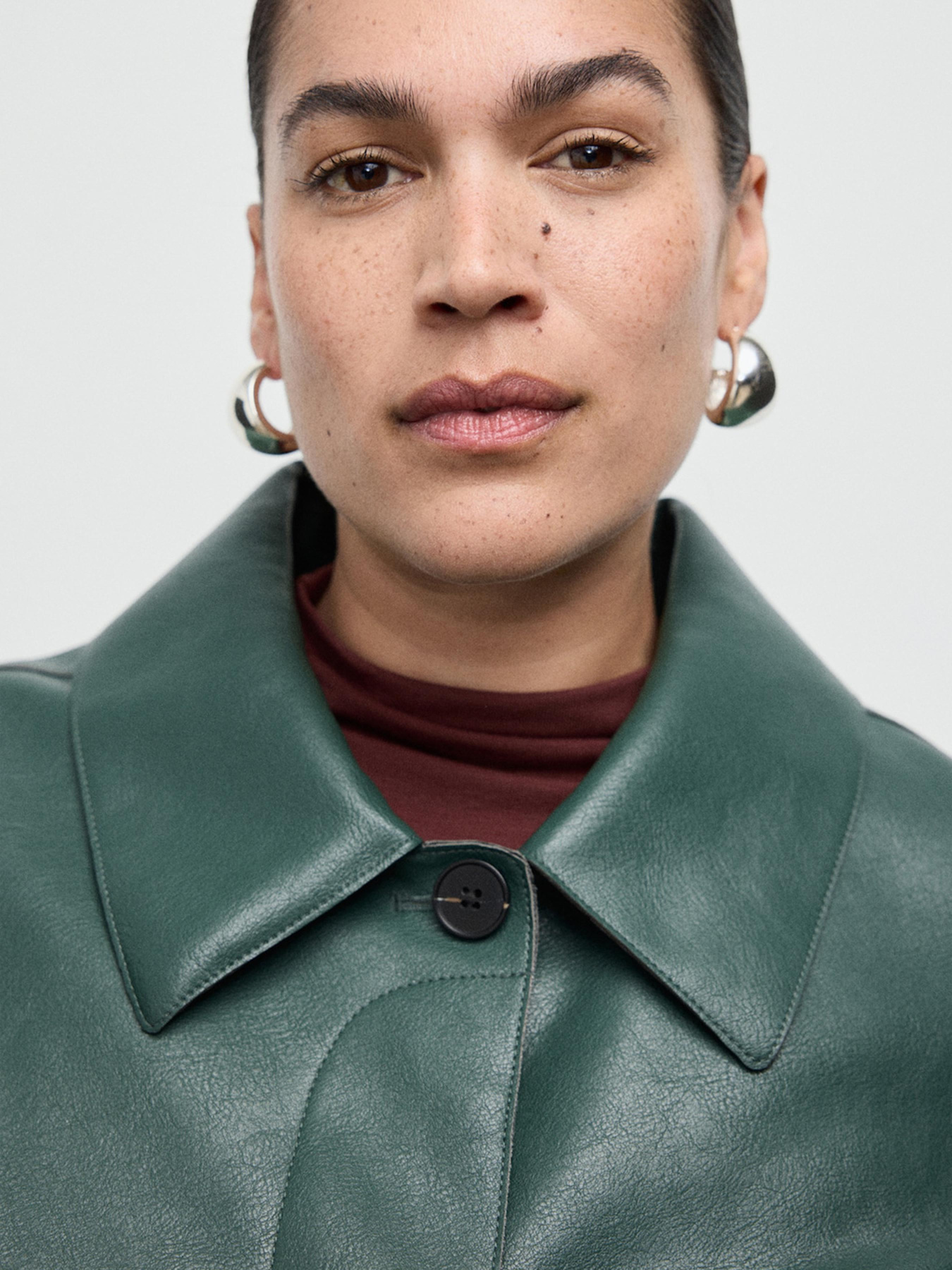 Шкіряна куртка MANGO модель 17094433_43 Фото