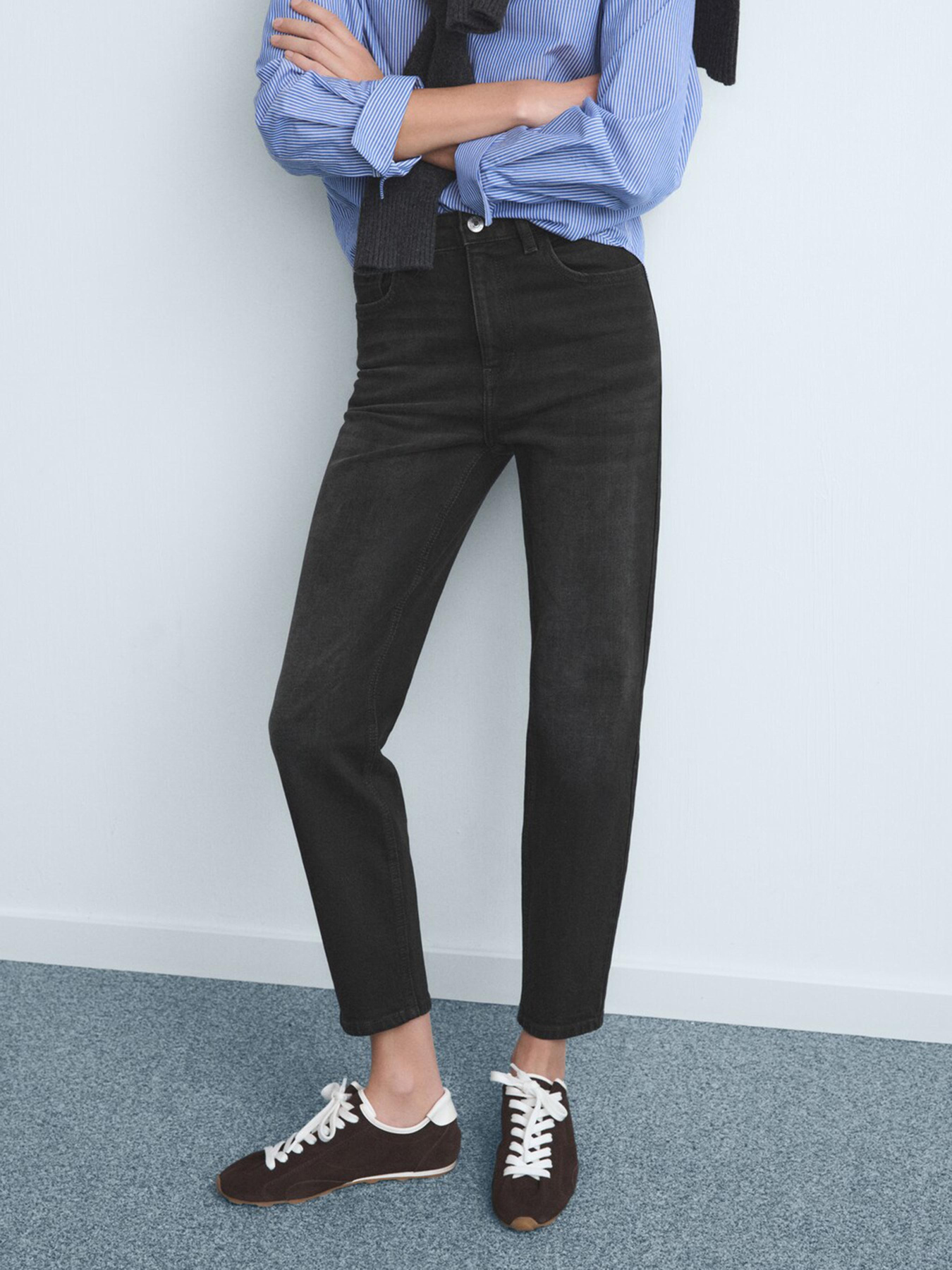 Завужені джинси MANGO модель 27011238_TN Фото